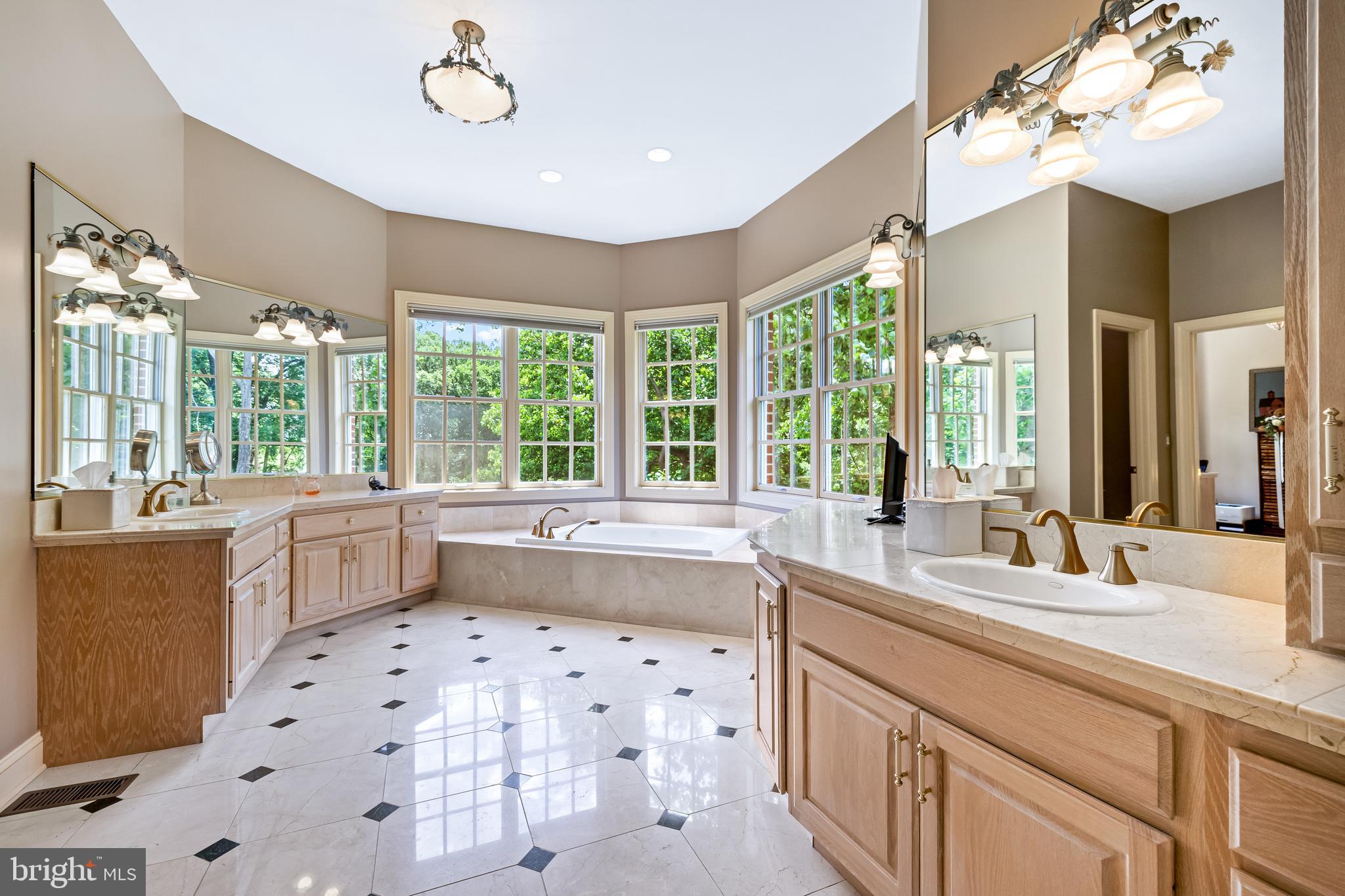 SPRINGHILL FARMS - Residential