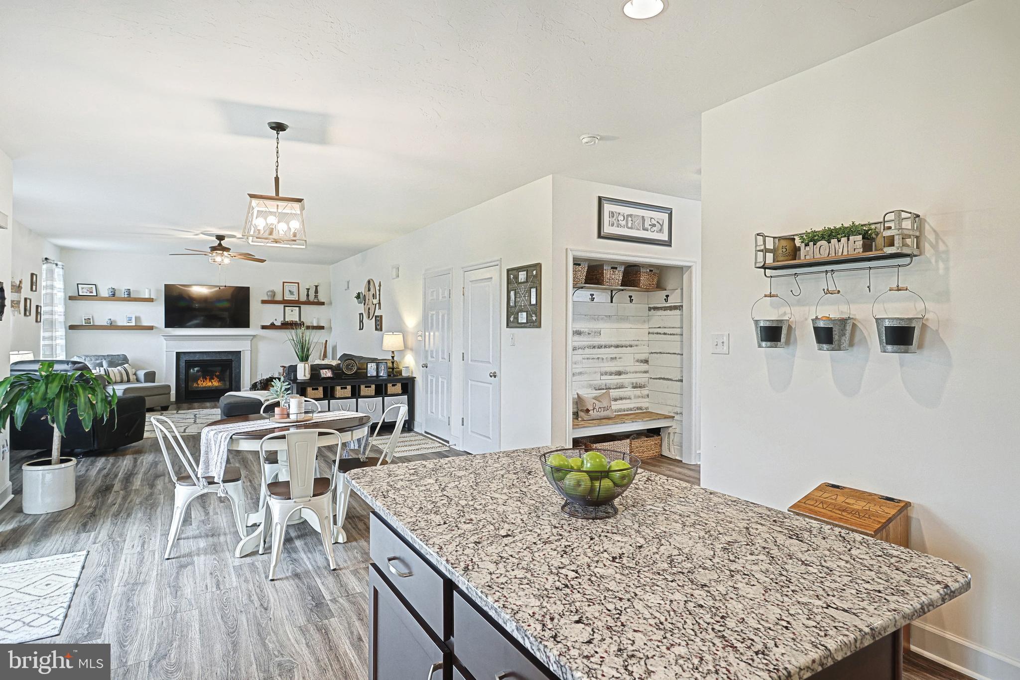 STONEWICKE - Residential