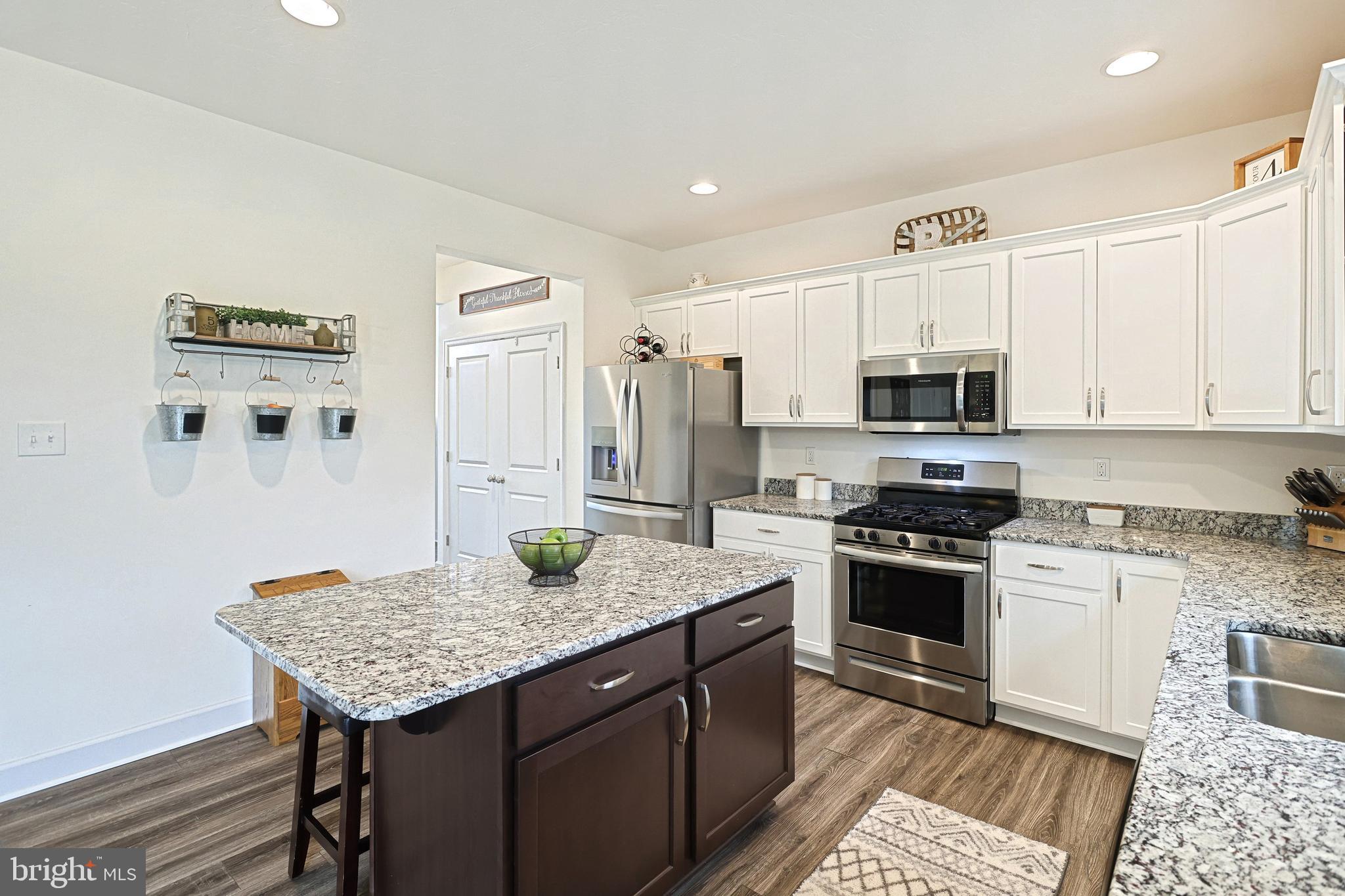 STONEWICKE - Residential