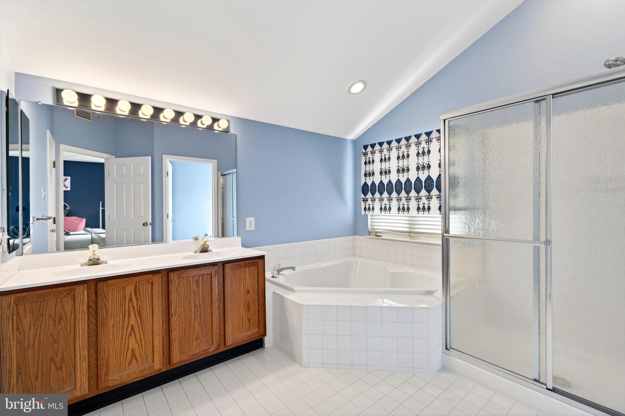PERRY HALL FARMS - Residential