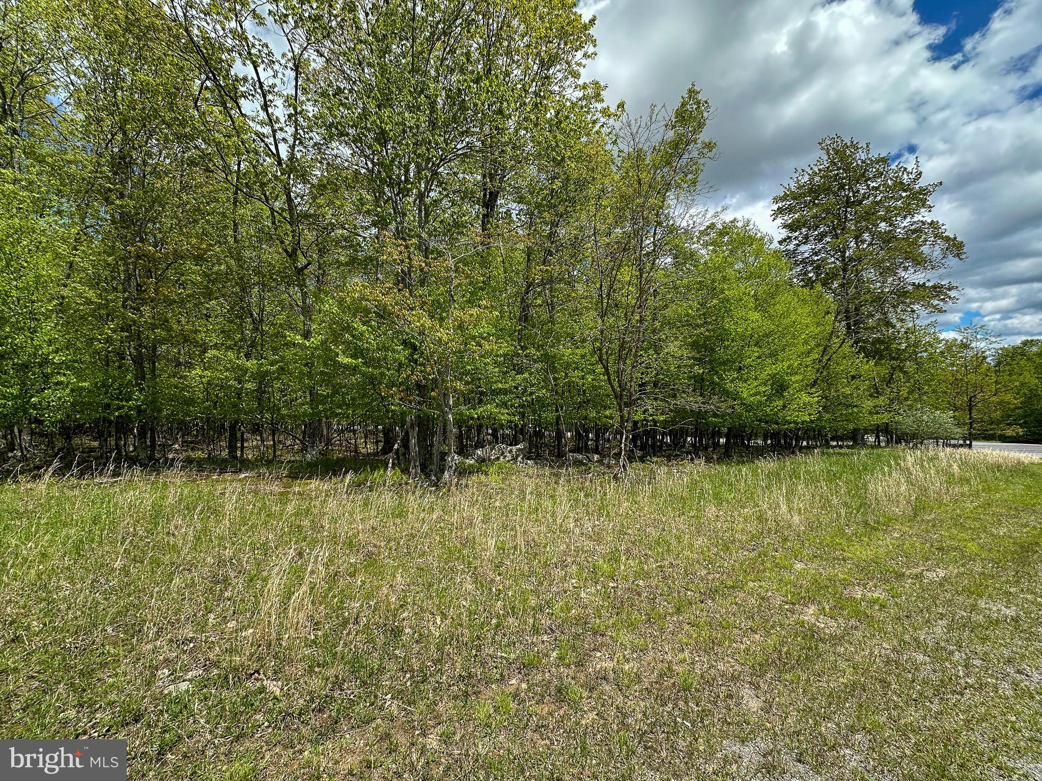HIGHLINE - Land