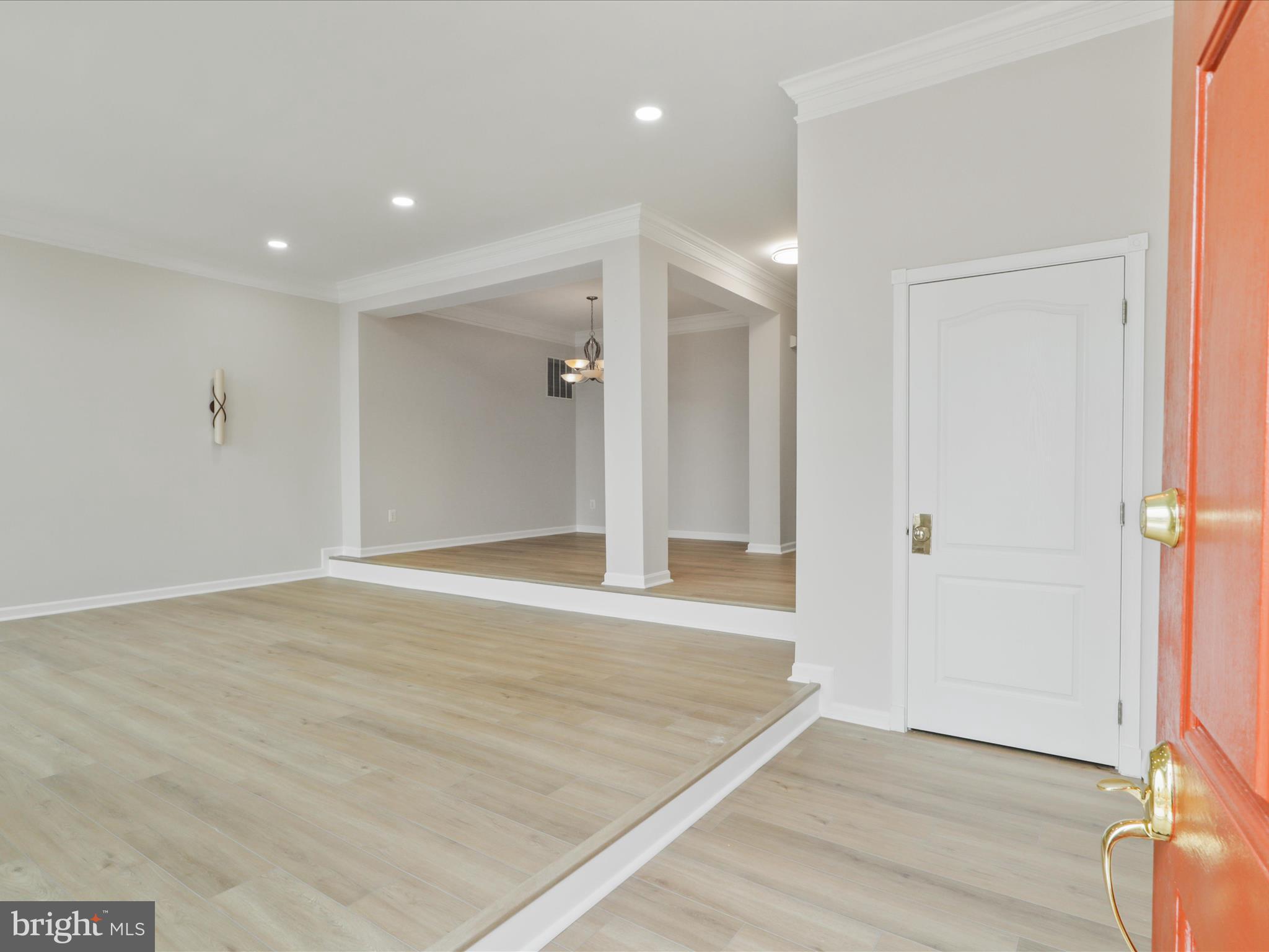 LOUDOUN VALLEY ESTATES - Residential