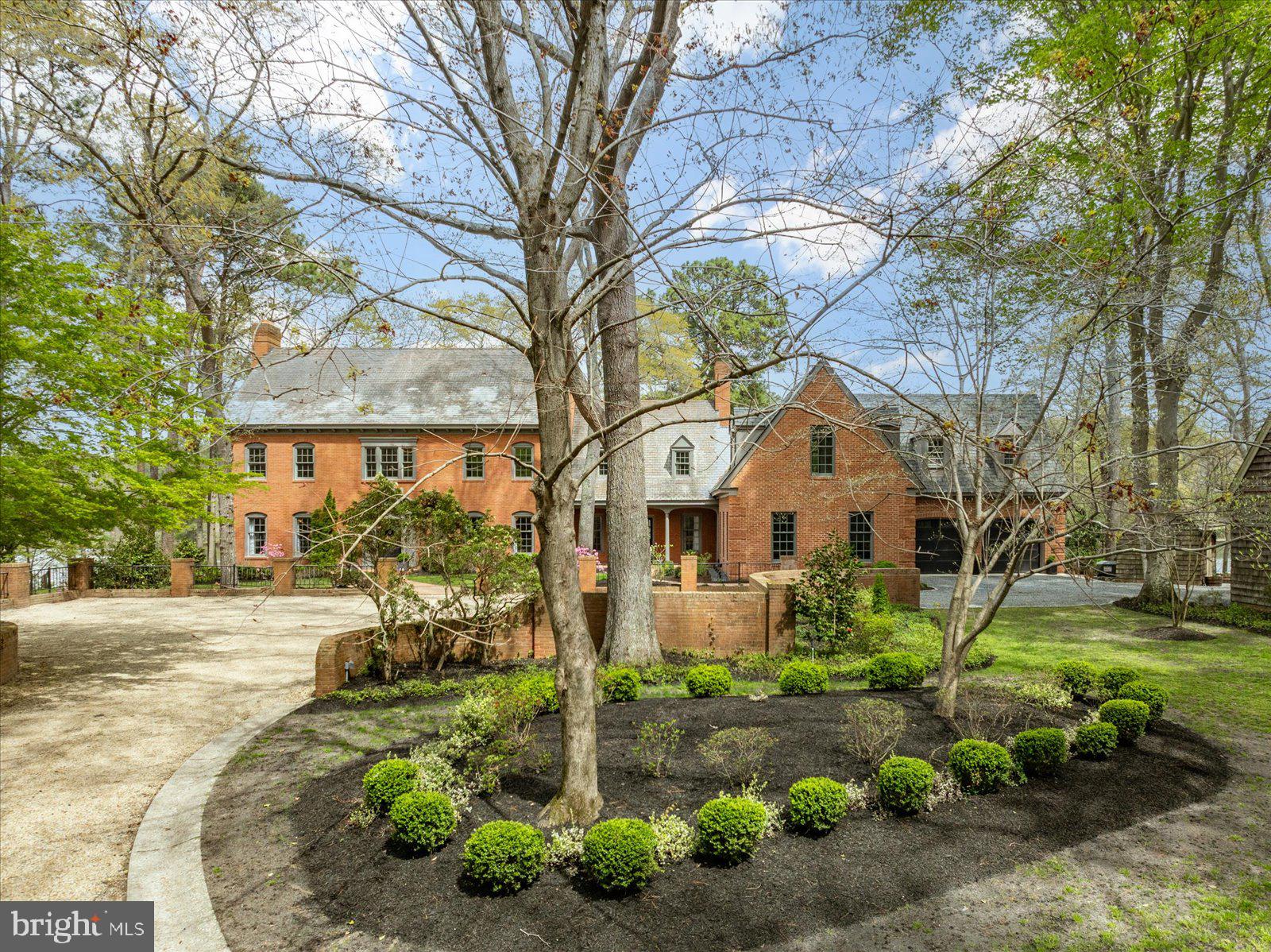 TONY TANK - Residential