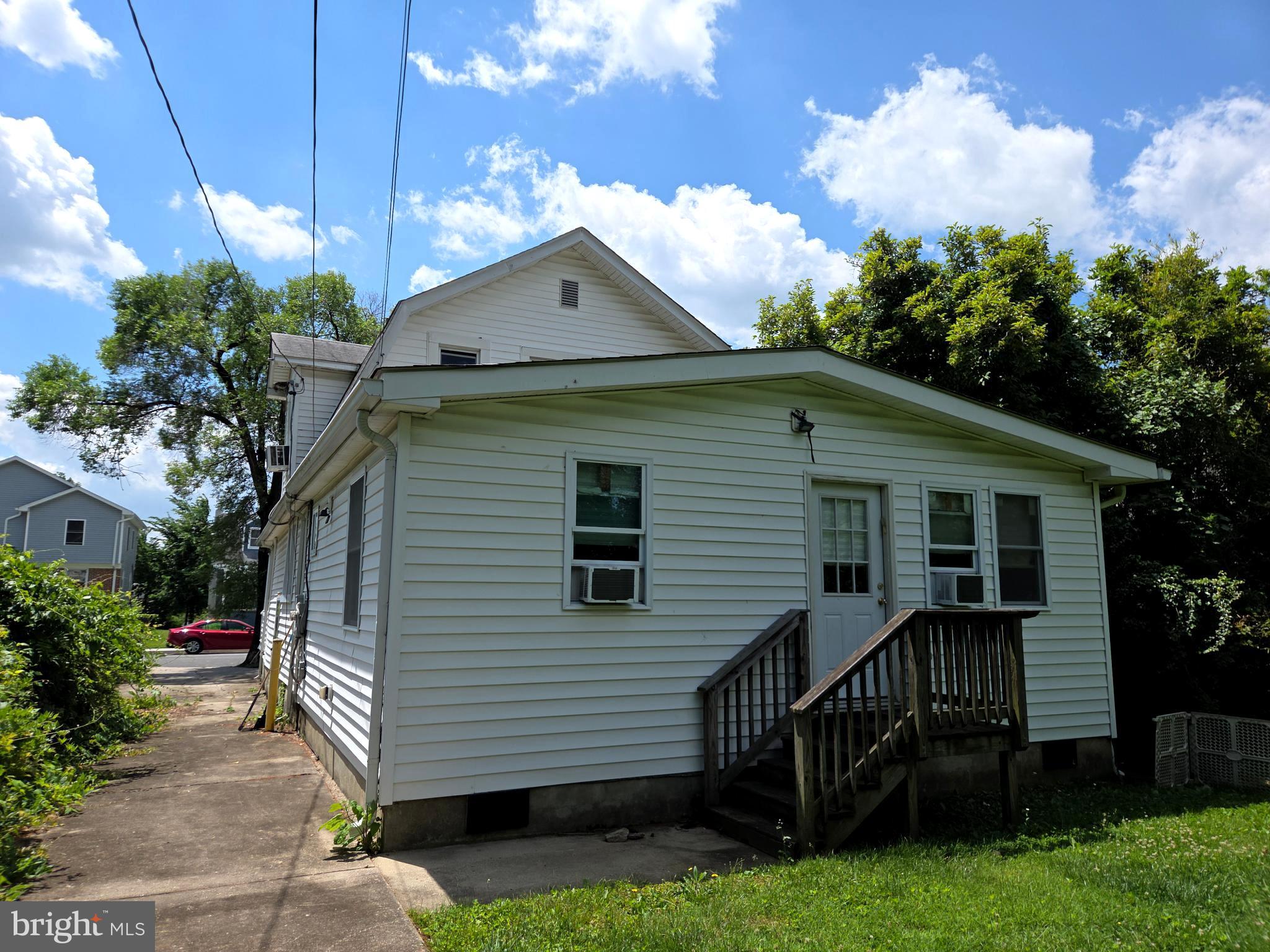 SHELBOURNE HEIGHTS - Residential