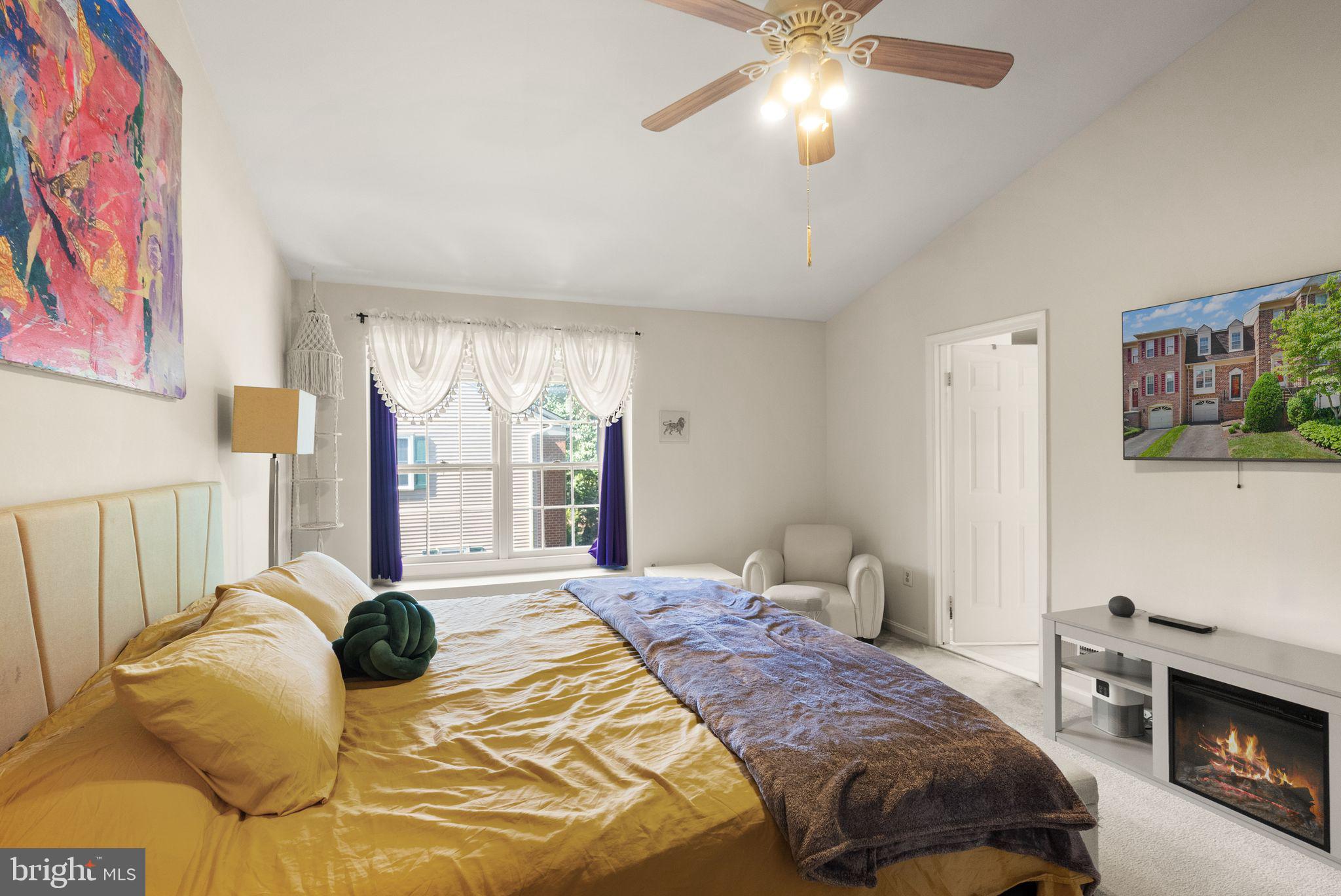 LAFAYETTE VILLAGE - Residential