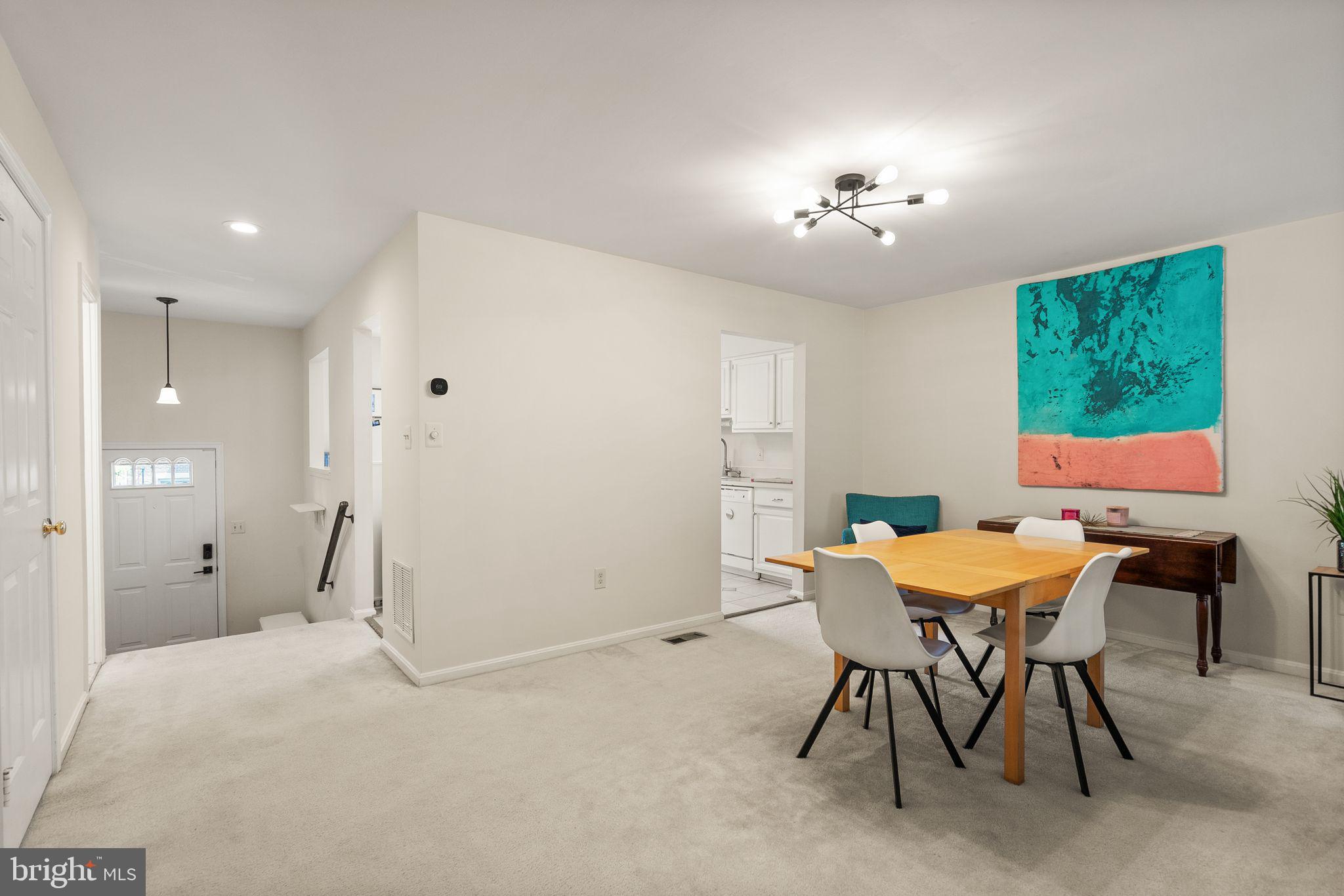 LAFAYETTE VILLAGE - Residential