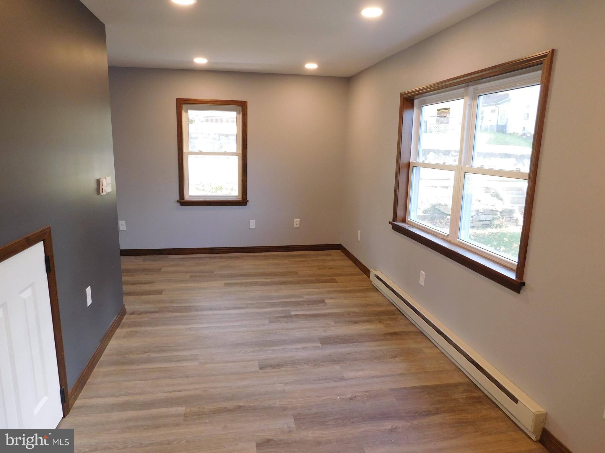 BURNHAM FARM ESTATES - Residential