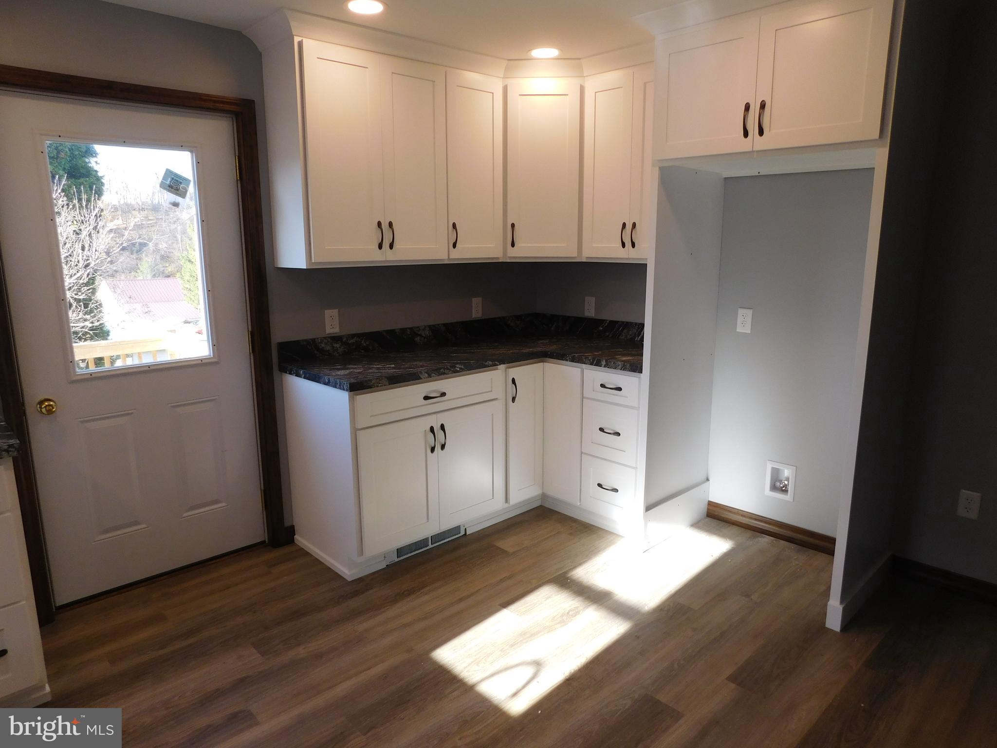 BURNHAM FARM ESTATES - Residential