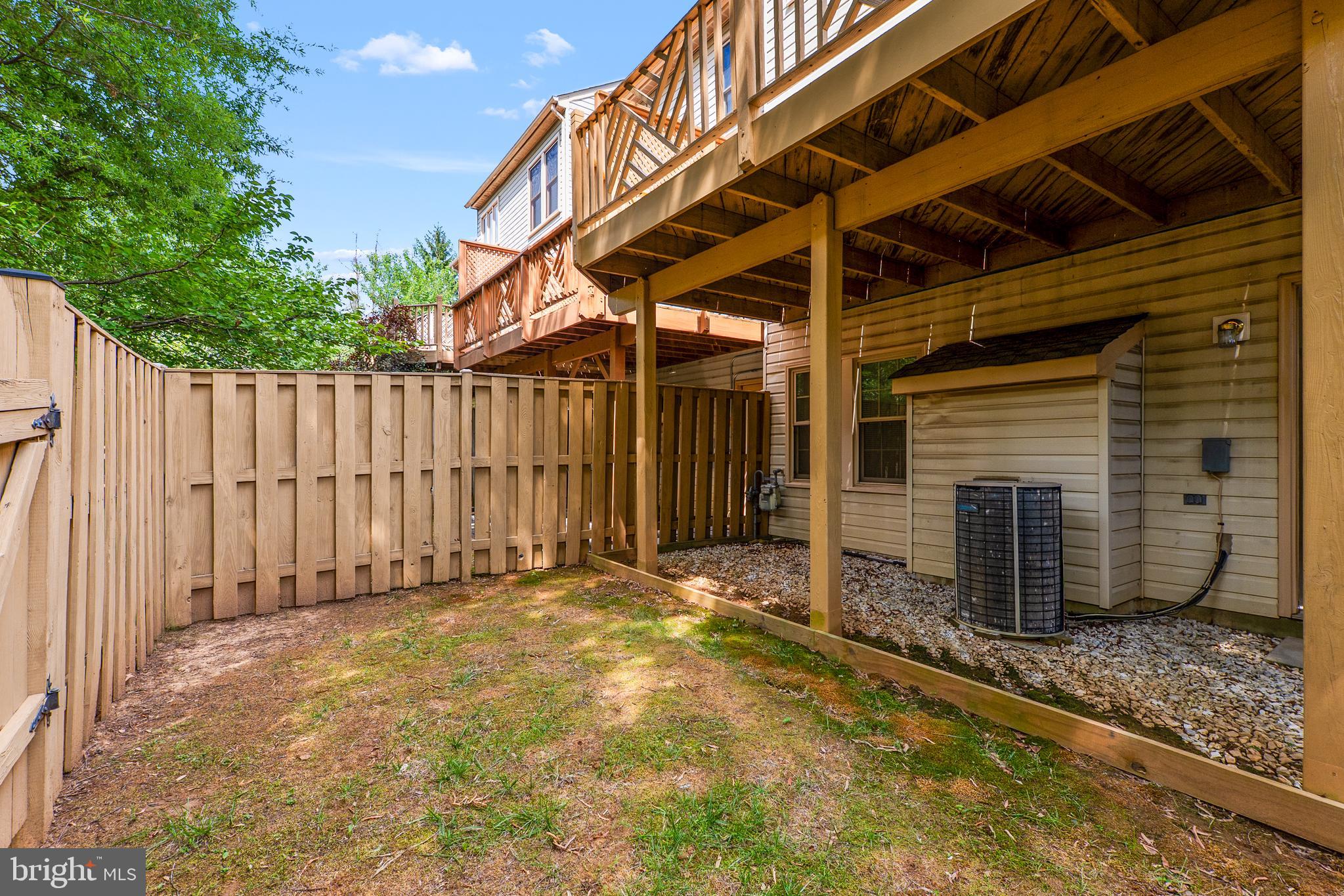 TRAVILAH CREST - Residential