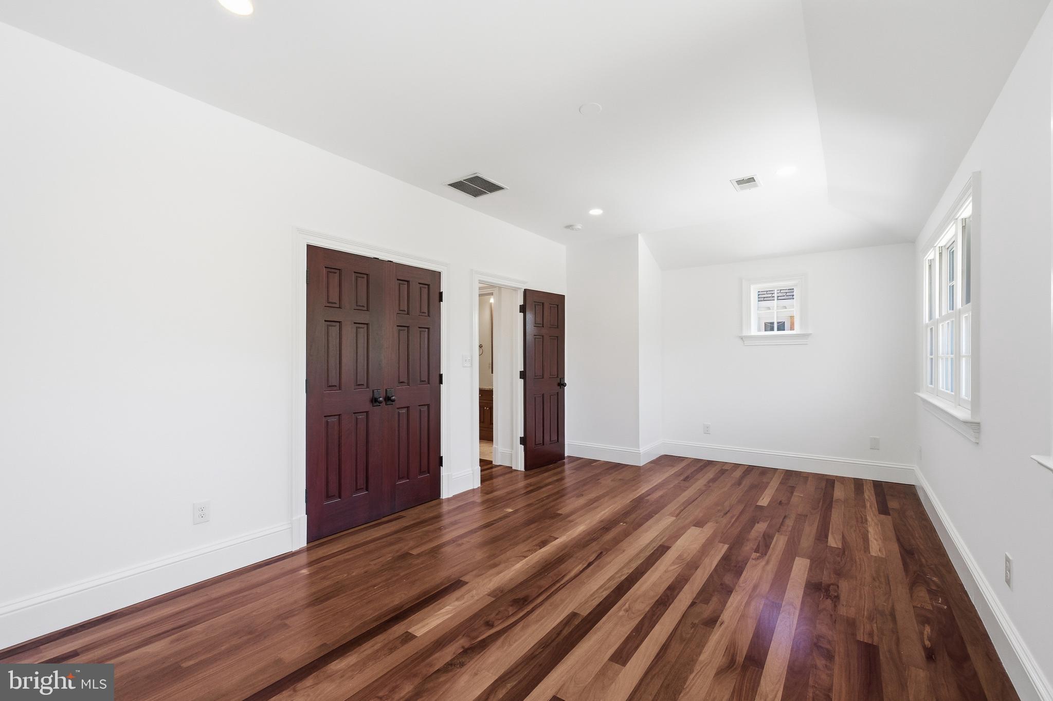 BALLANTRAE - Residential