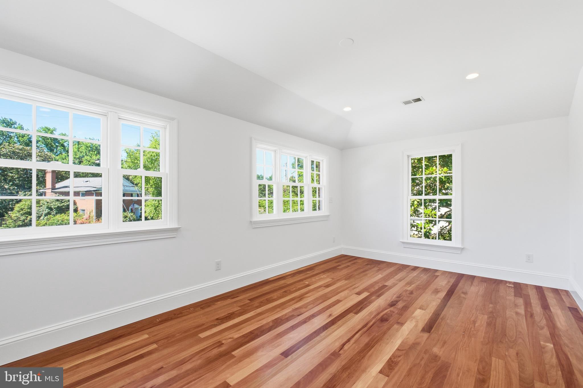 BALLANTRAE - Residential