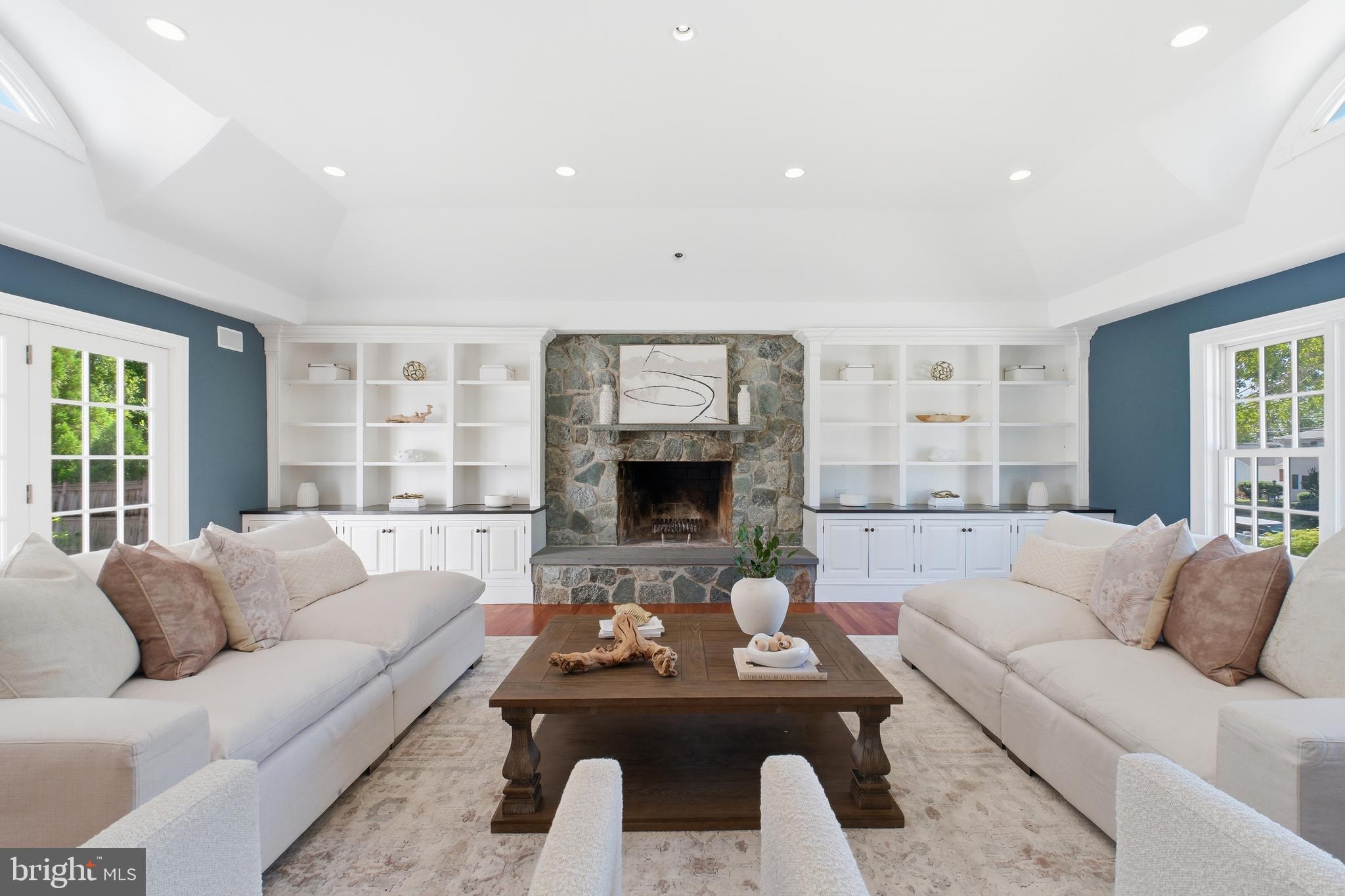 BALLANTRAE - Residential