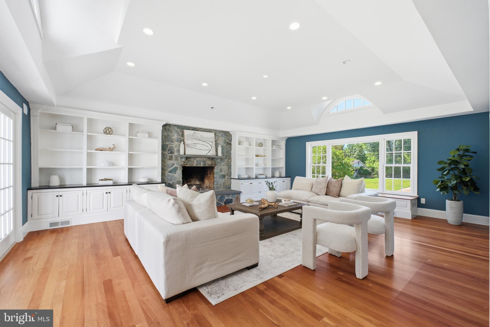 BALLANTRAE - Residential