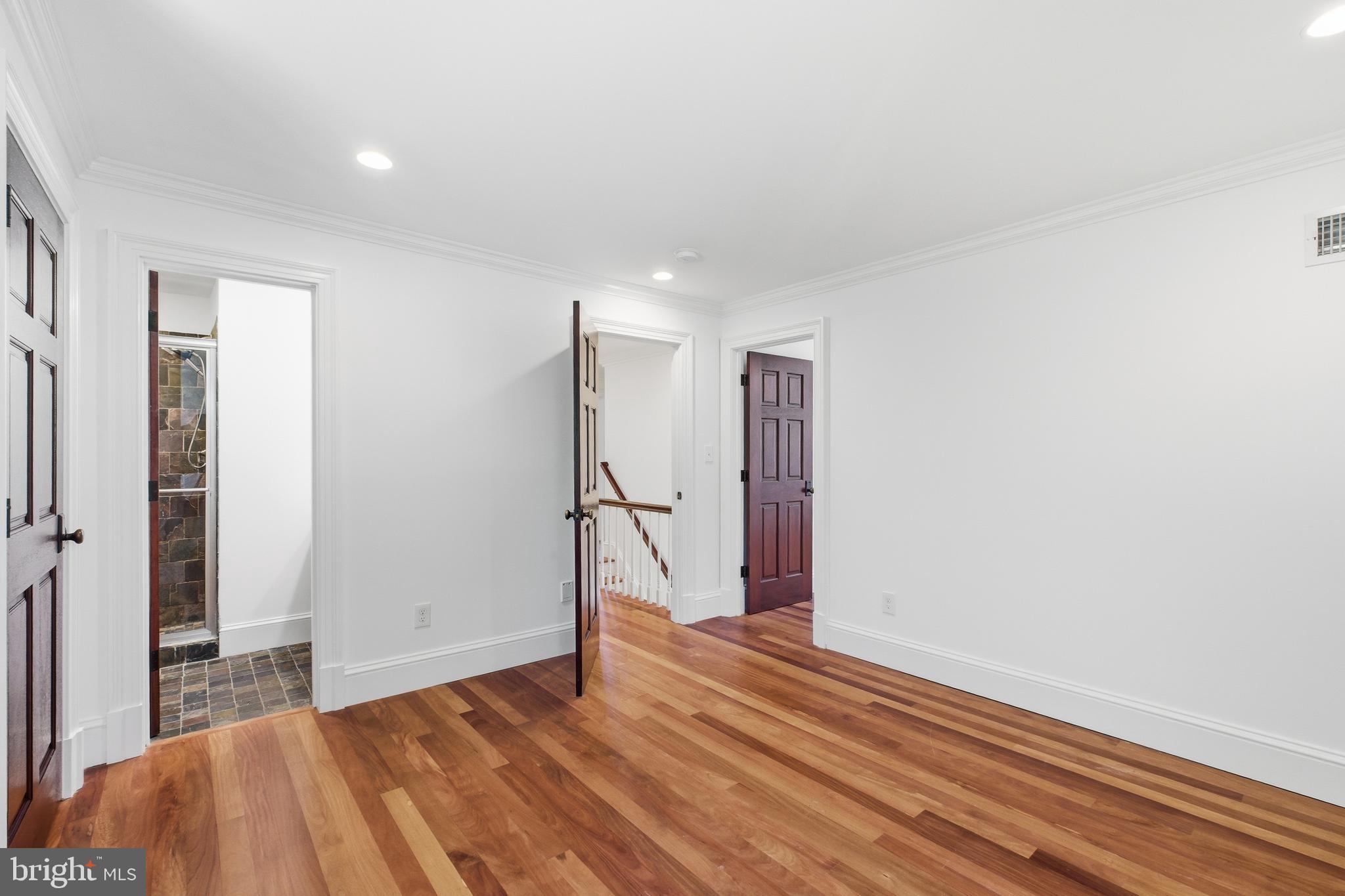 BALLANTRAE - Residential