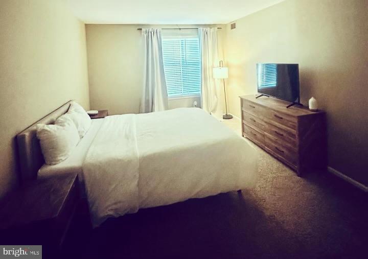 VILLAGE SHIRES - Residential Lease