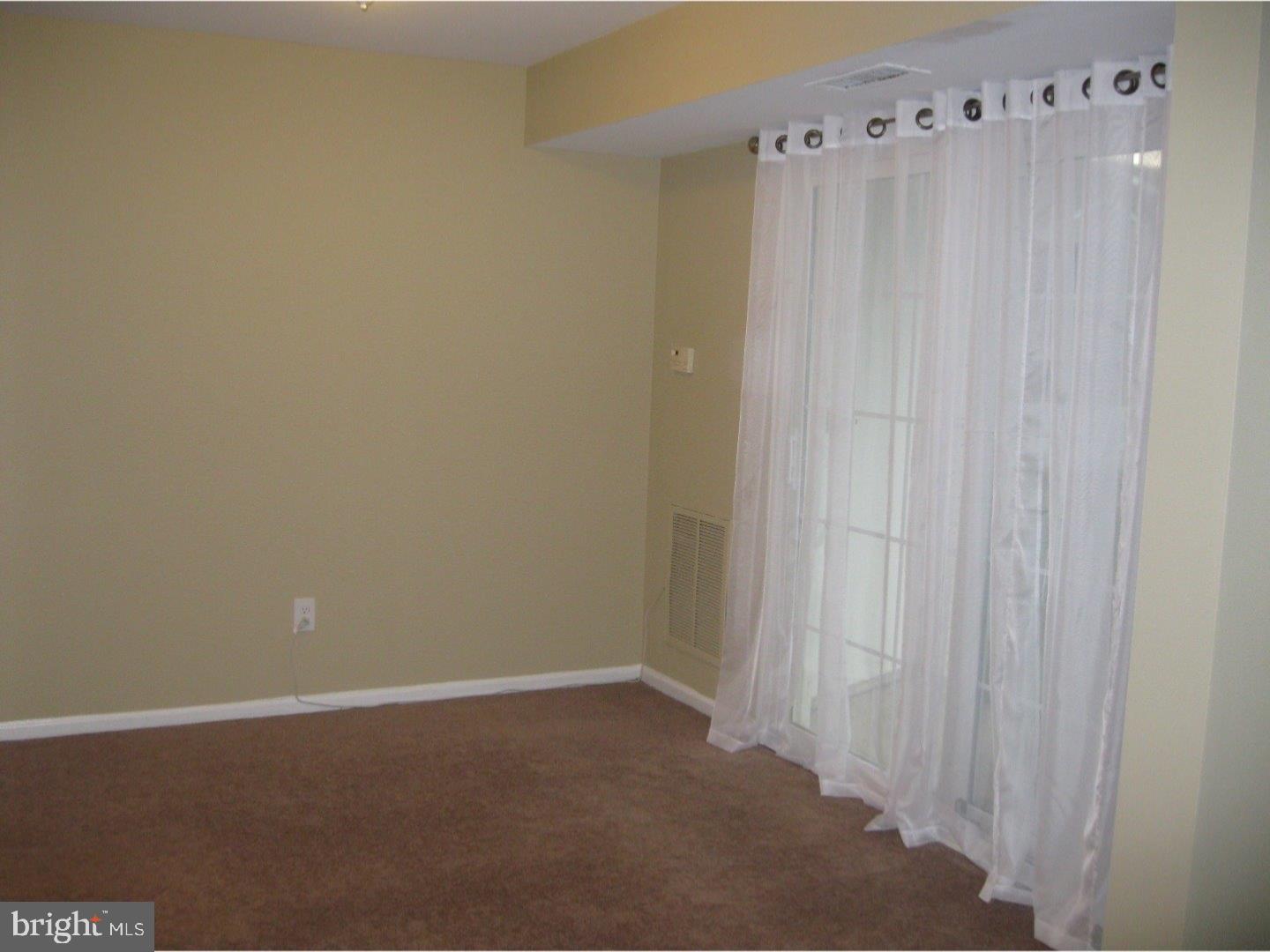 VILLAGE SHIRES - Residential Lease