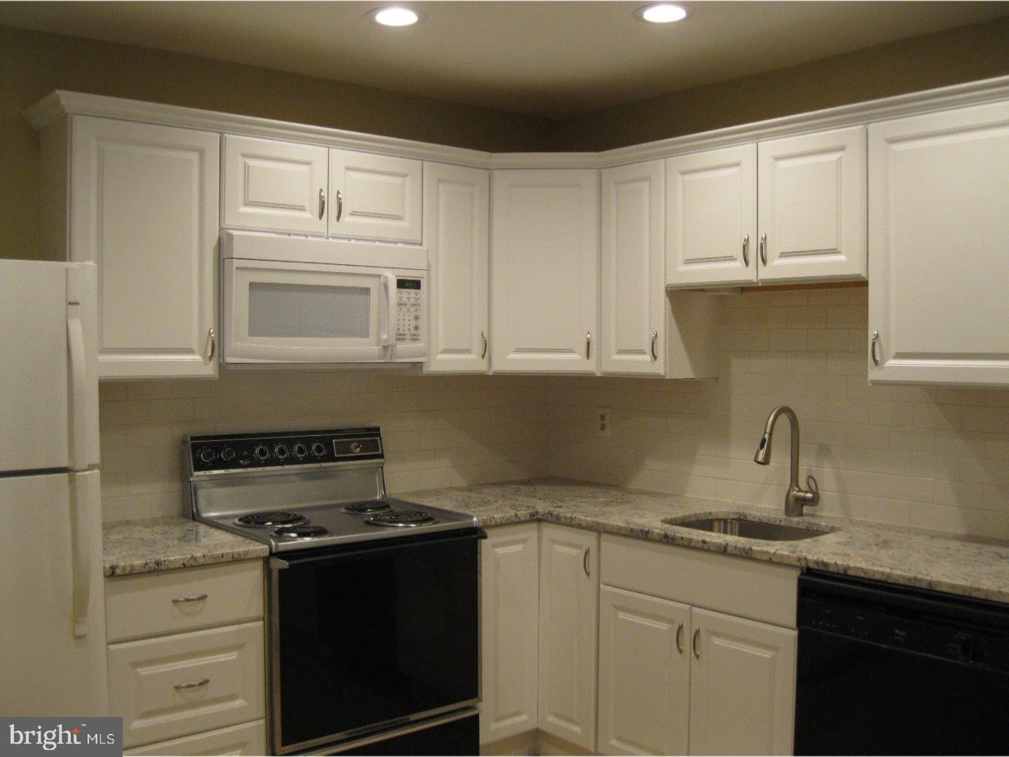 VILLAGE SHIRES - Residential Lease