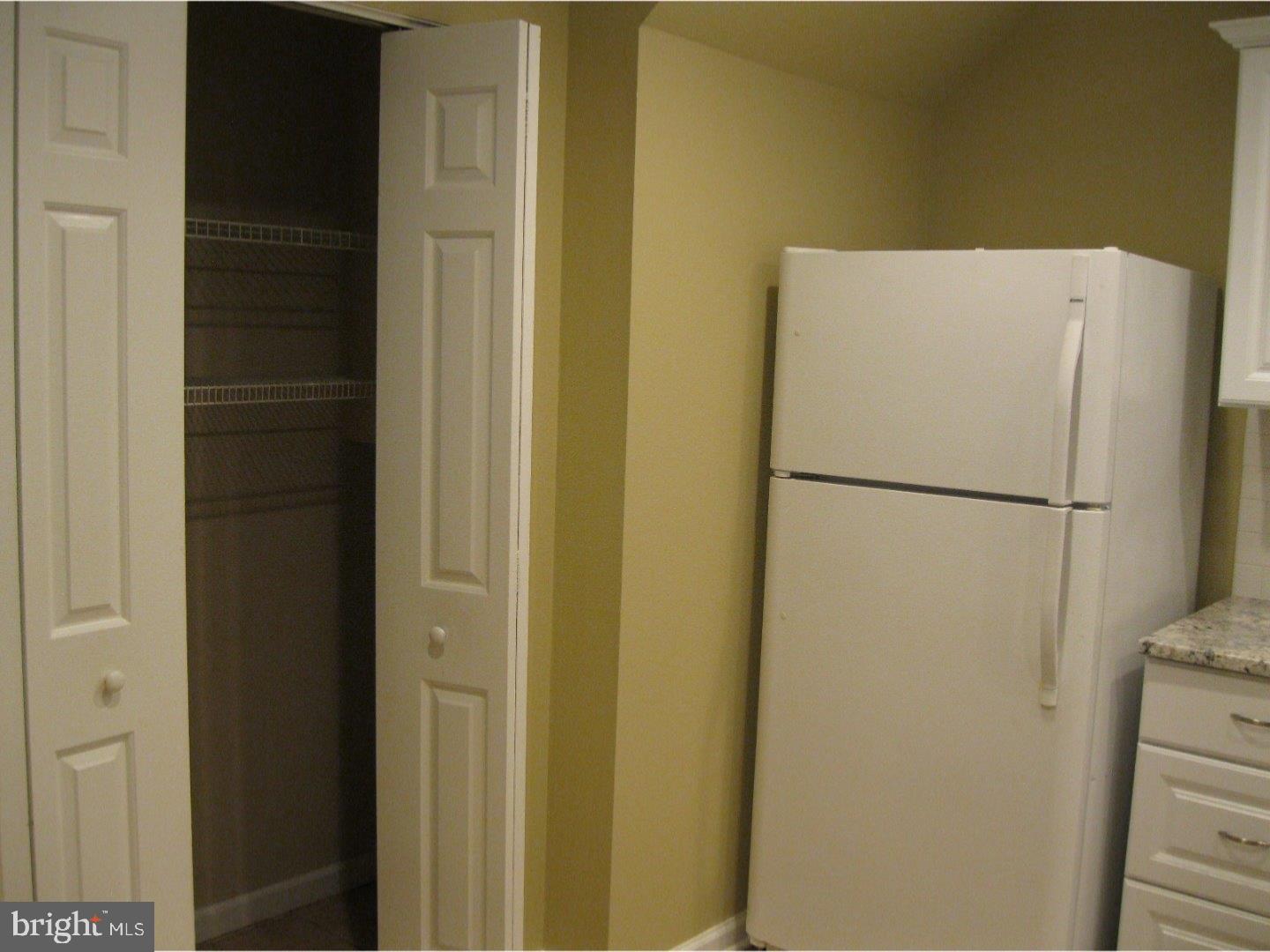 VILLAGE SHIRES - Residential Lease
