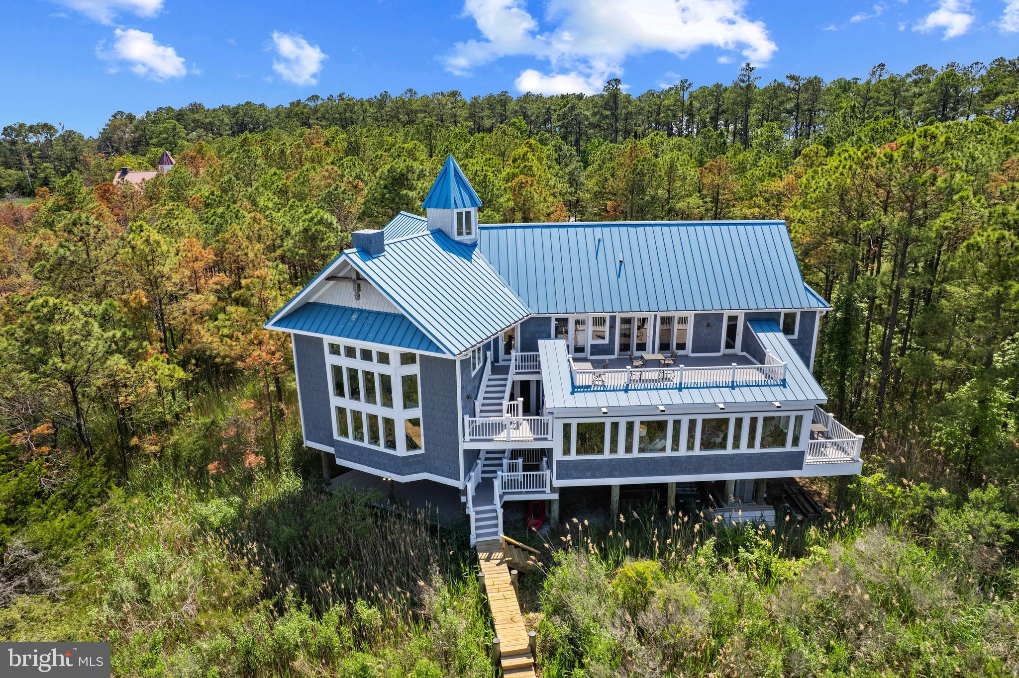 RAGGED POINT - Residential