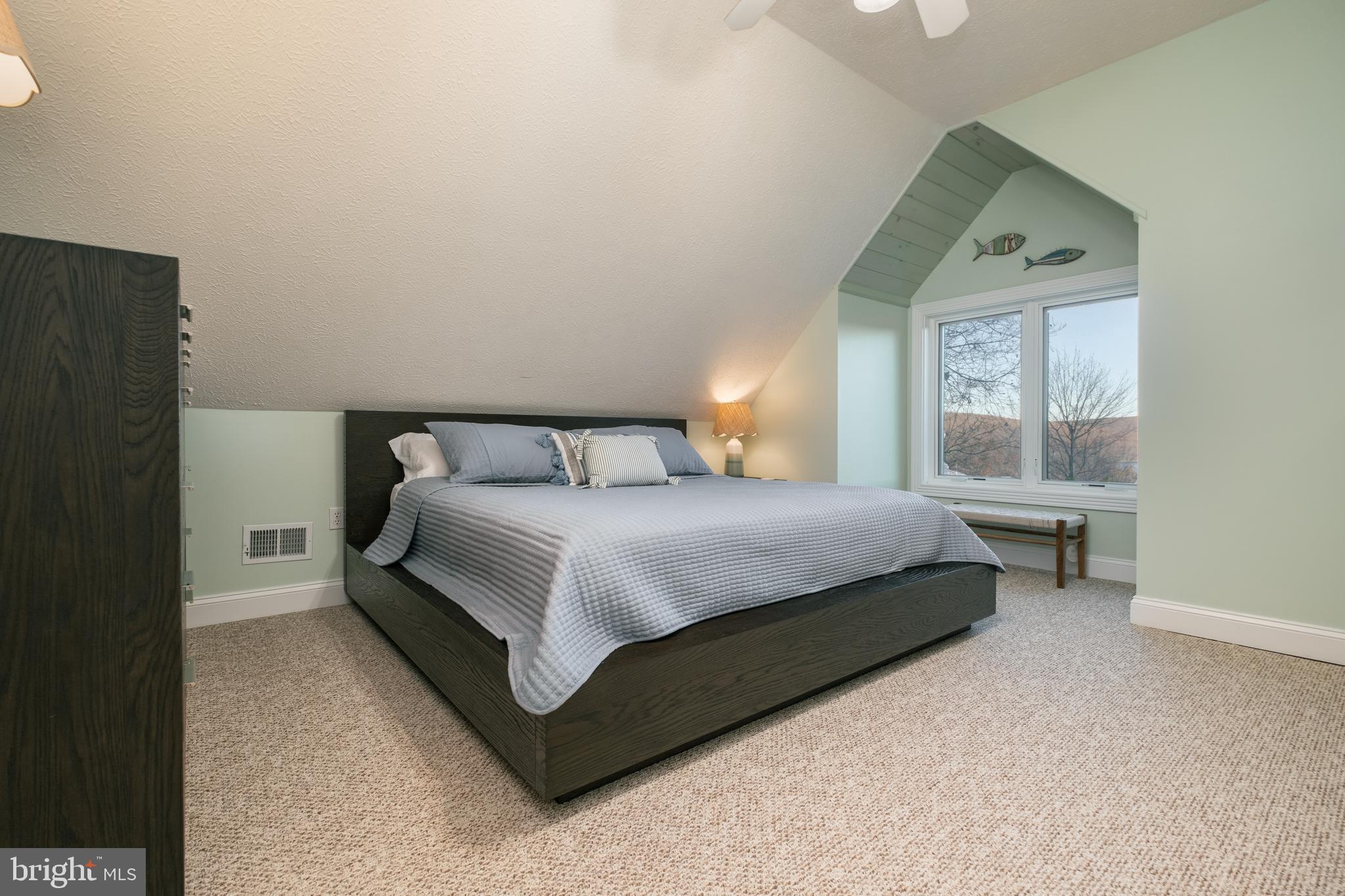 WATERSIDE AT WISP - Residential