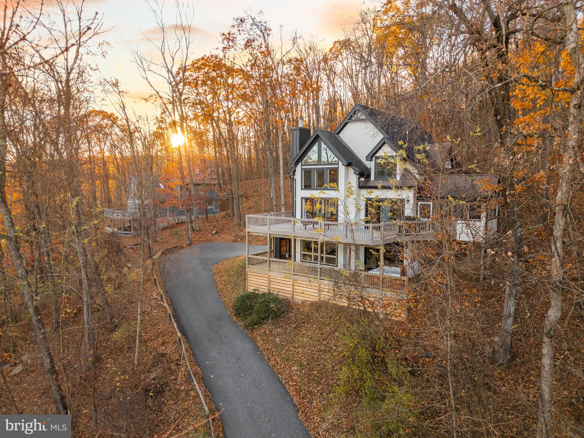WATERSIDE AT WISP - Residential