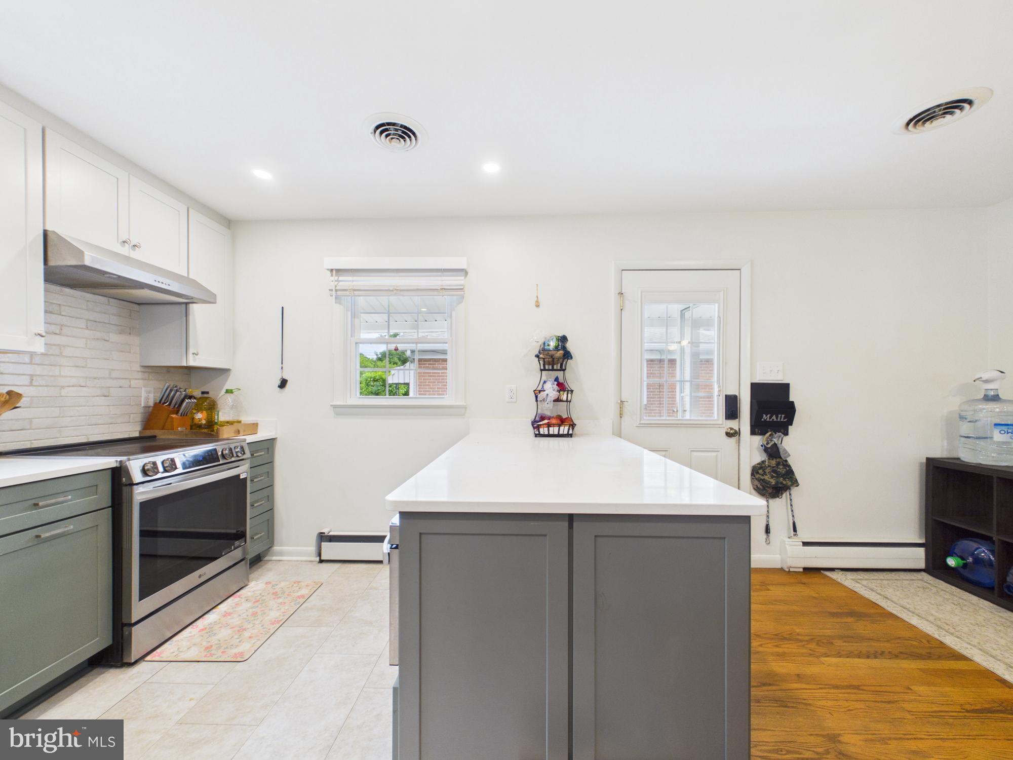 WINCHESTER - Residential