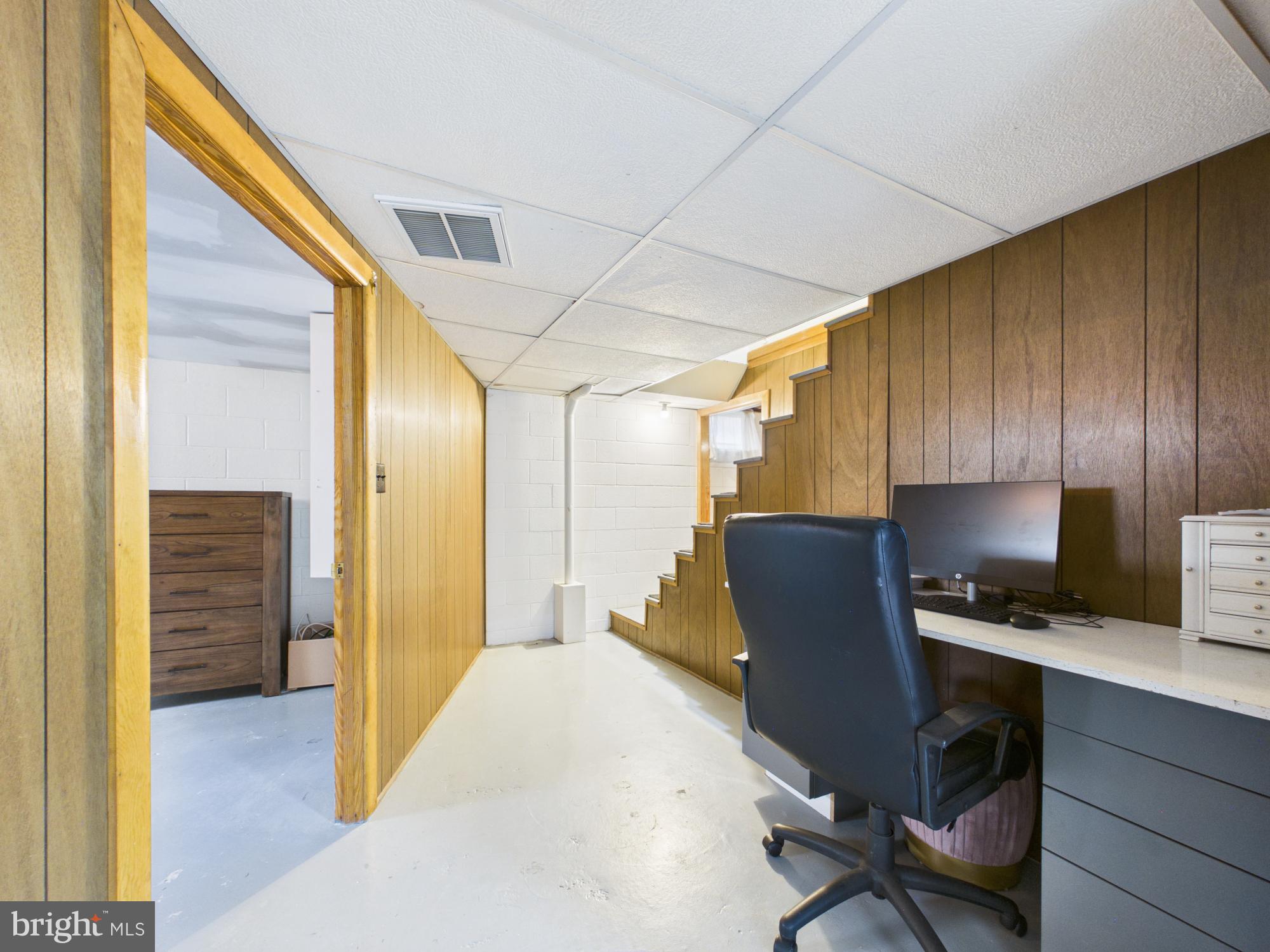 WINCHESTER - Residential