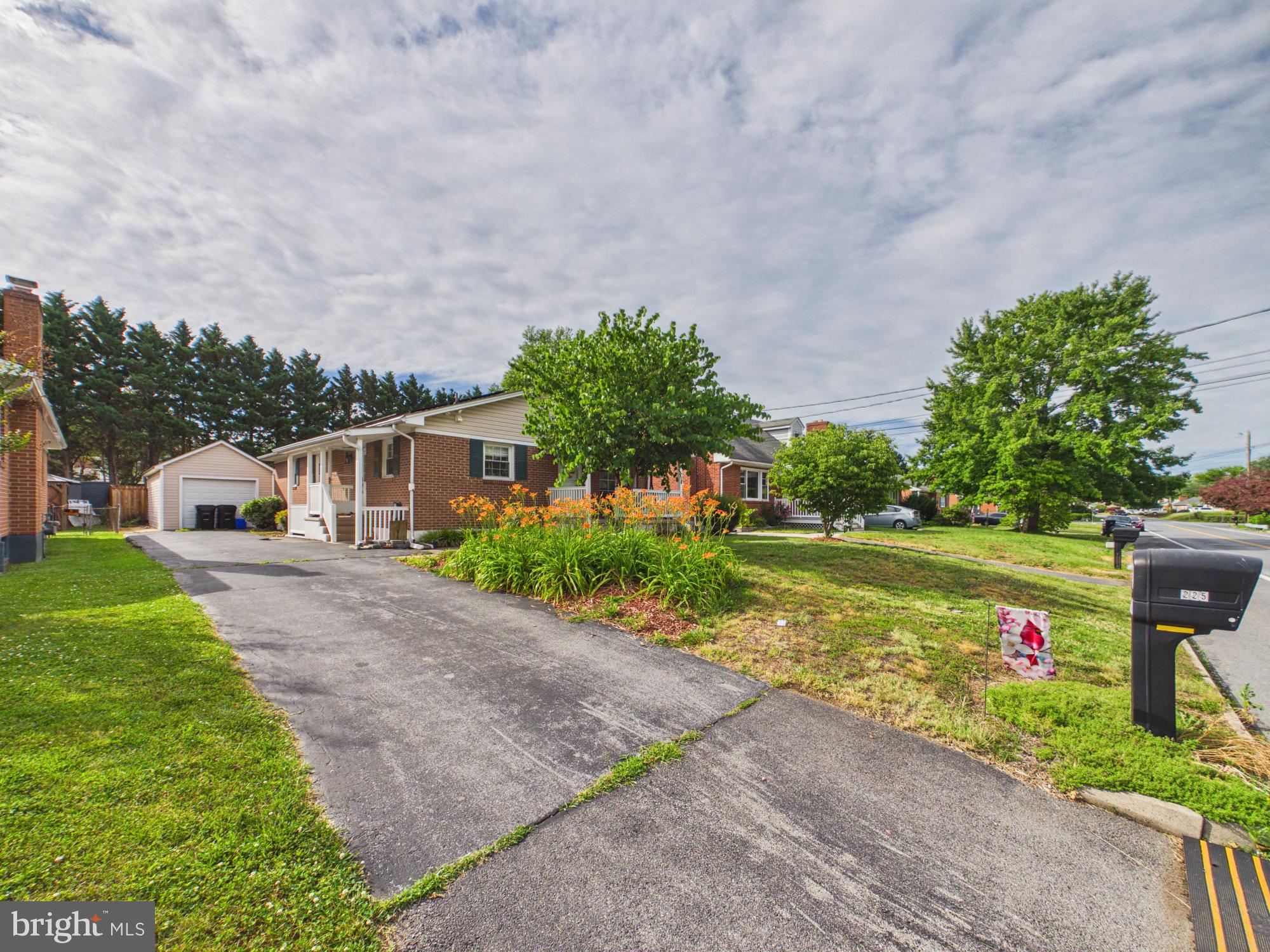 WINCHESTER - Residential