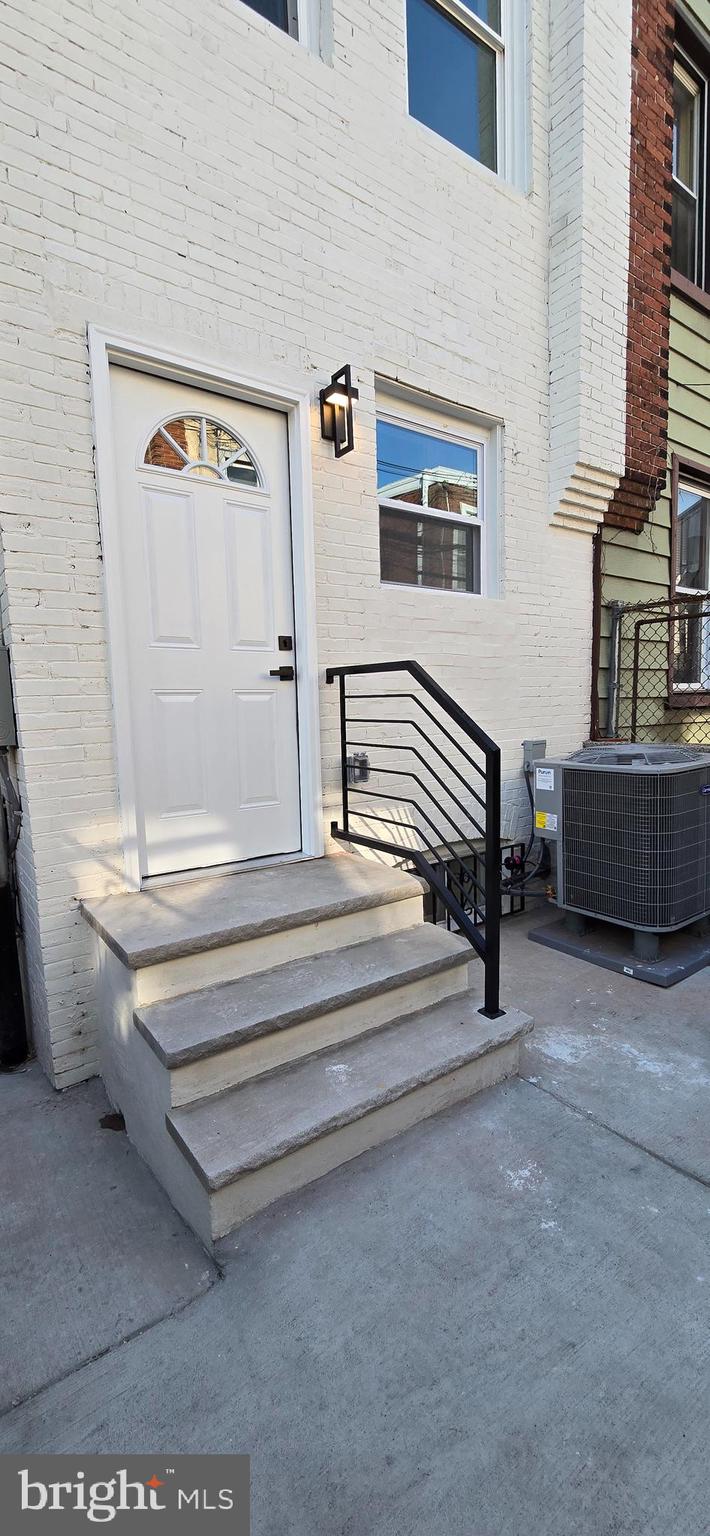 POINT BREEZE - Residential