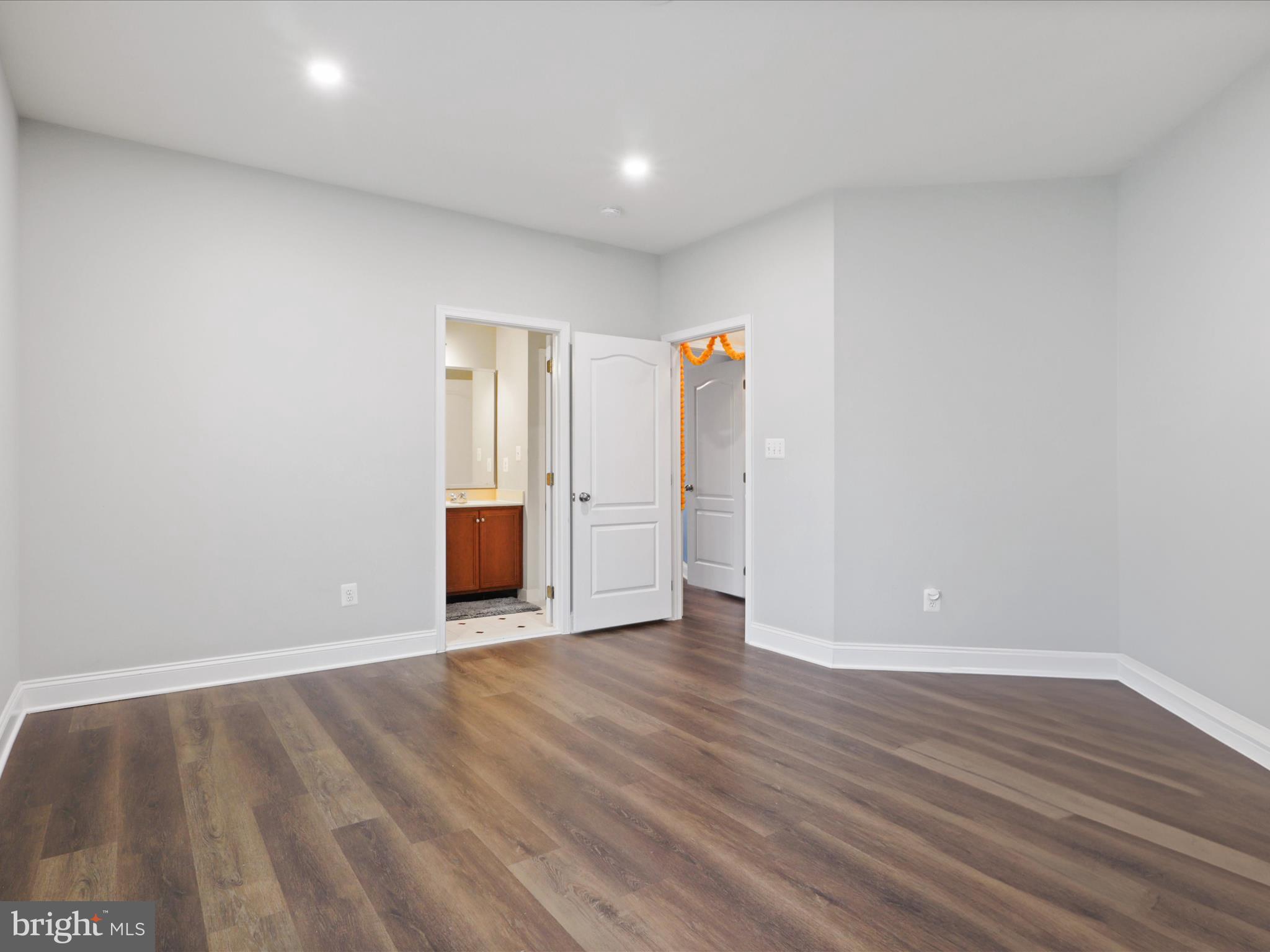 CEDAR HUNT - Residential