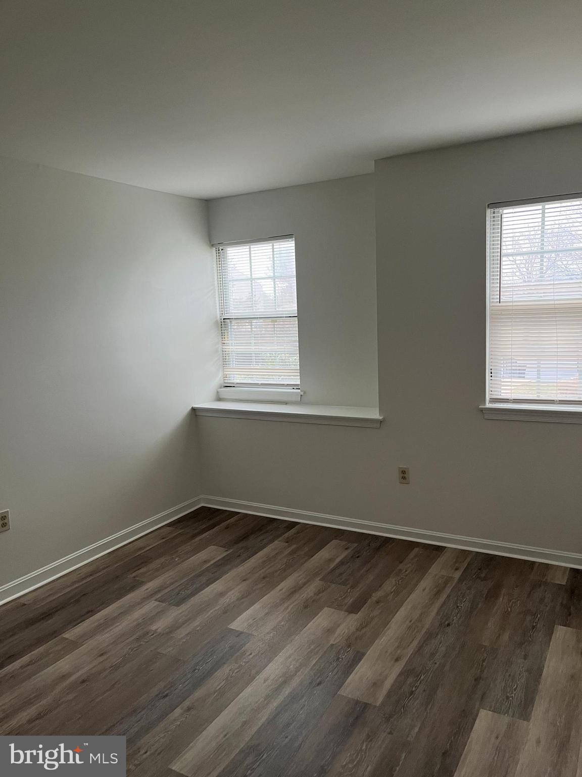 SEVEN OAKS - Residential Lease