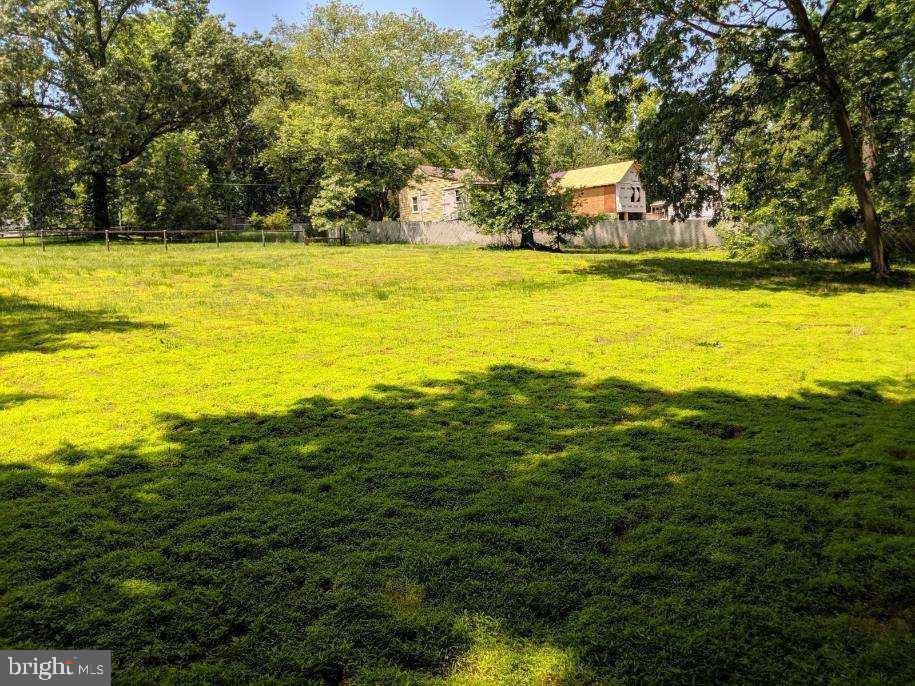 A Perfect Opportunity to Build Your Dream Home! Discover the potential at 3742 Lumar—a ready-to-build lot in a prime location! Whether you’re looking to design and build your dream home or prefer us to handle the construction, the choice is yours. Plus, we also own the neighboring lot at 3744 Lumar.
Key Features: 
Prime Location, conveniently close to shopping, dining, and places of worship.
Public Utilities, public water and sewer are available on the street, simplifying the building process.
No HOA  Enjoy freedom from homeowners' association restrictions.
Excellent Transit Options, public bus Route 37 is just blocks away on Allentown Road.
Proximity to Major Attractions: Less than a 5-minute drive to the nearest shopping center.
Only 15 minutes to National Harbor, MGM, Tanger Outlets, and Andrews Air Force Base.
This lot offers incredible value and convenience, making it the perfect place to build your future. Don’t miss this amazing opportunity—contact us today!
