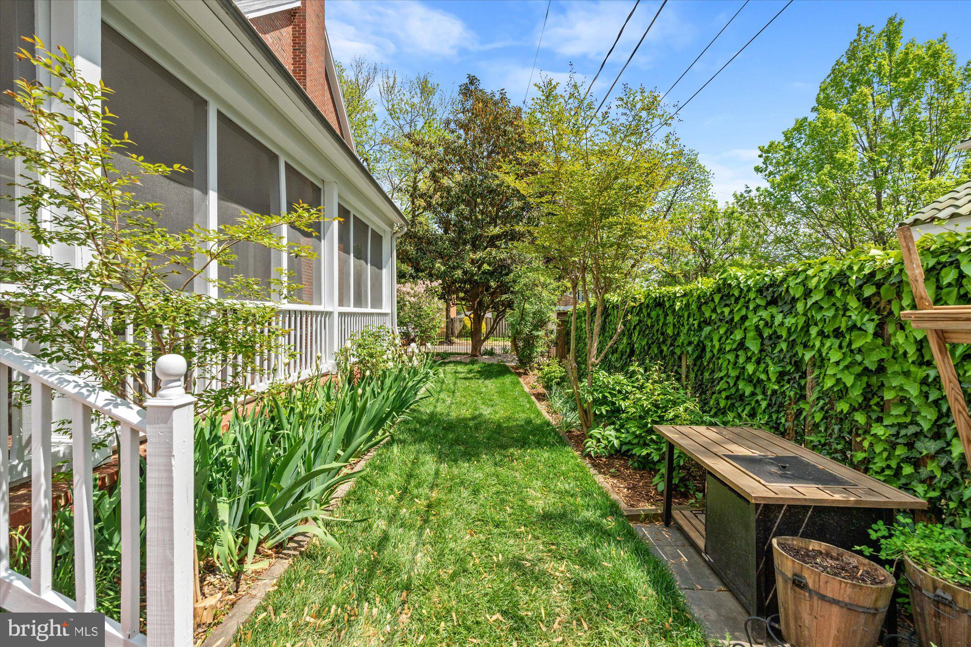 PARKER GRAY - Residential