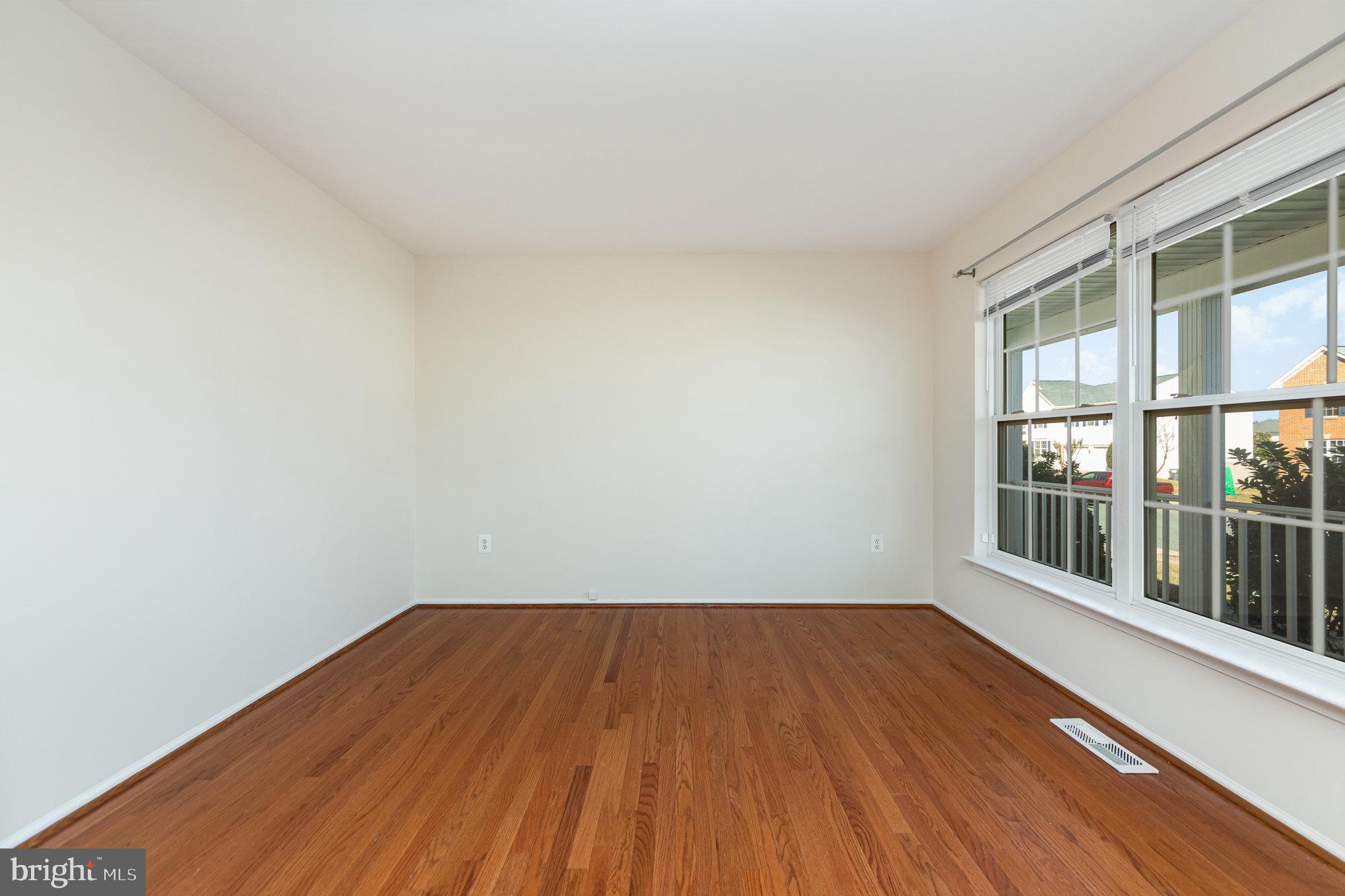 STRATFORD PLACE - Residential