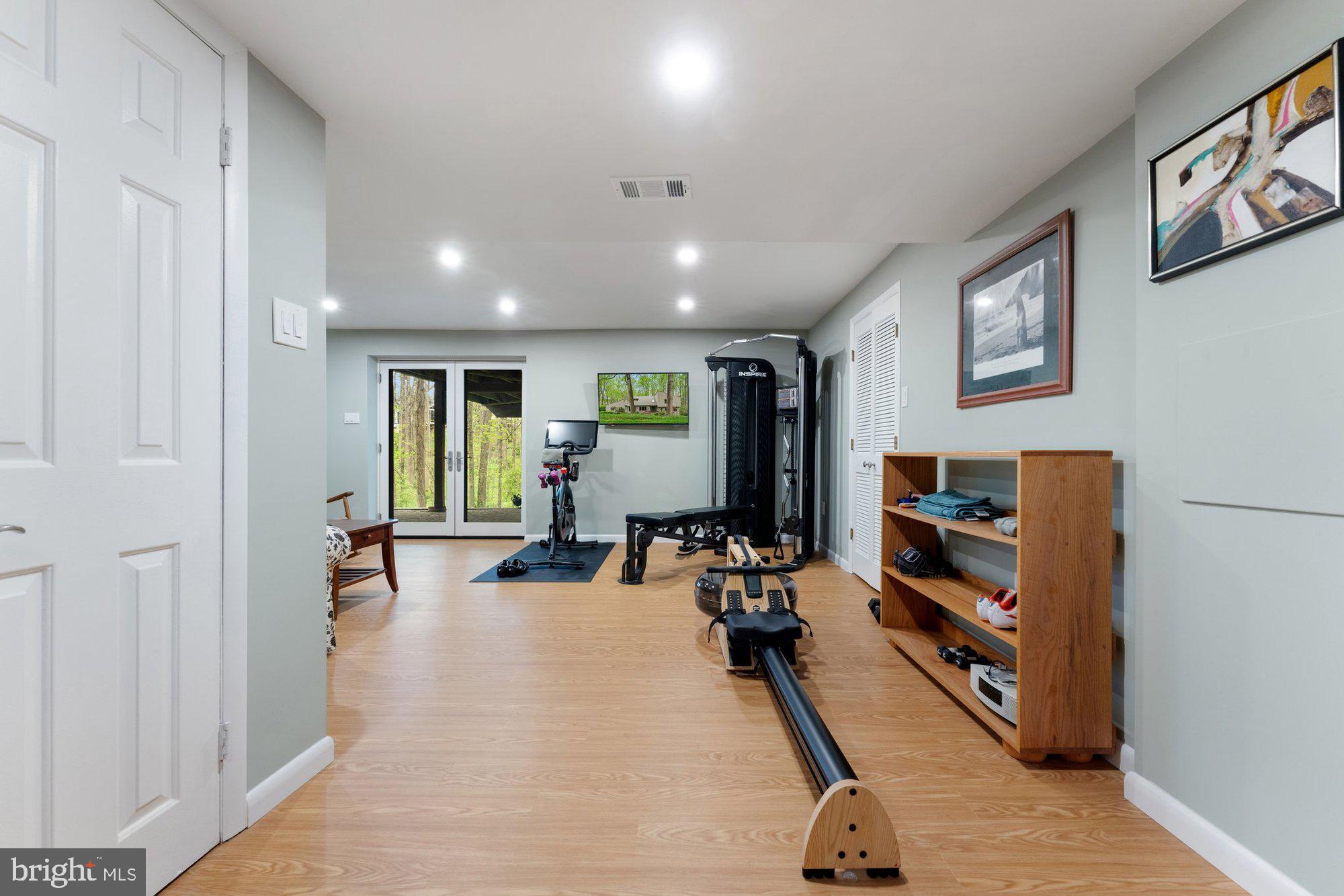 ABBEY GLEN - Residential