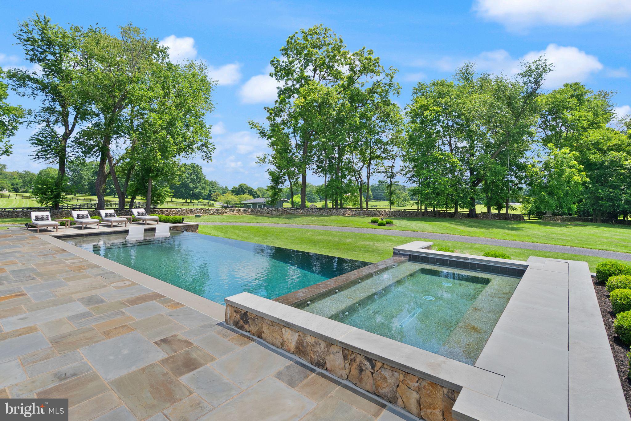 ATOKA CHASE - Residential