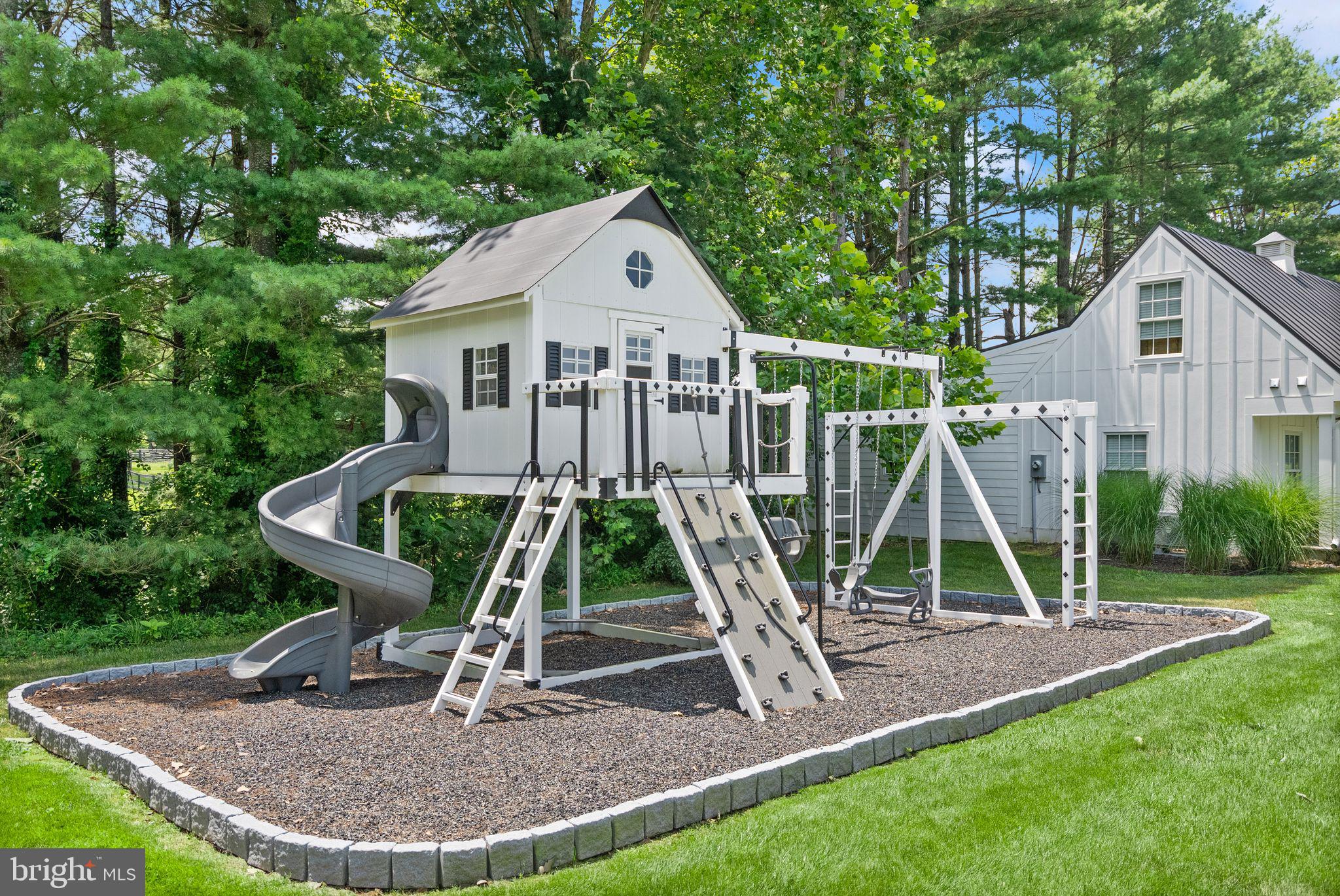 ATOKA CHASE - Residential
