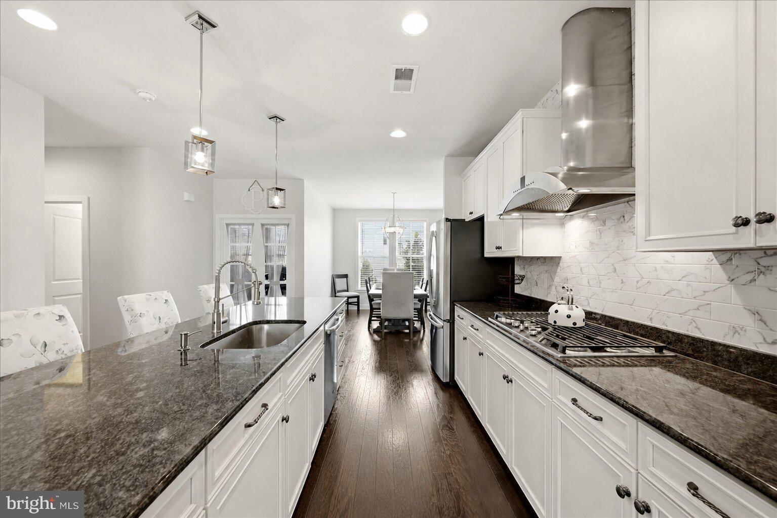 BRAMBLETON TOWN CENTER - Residential