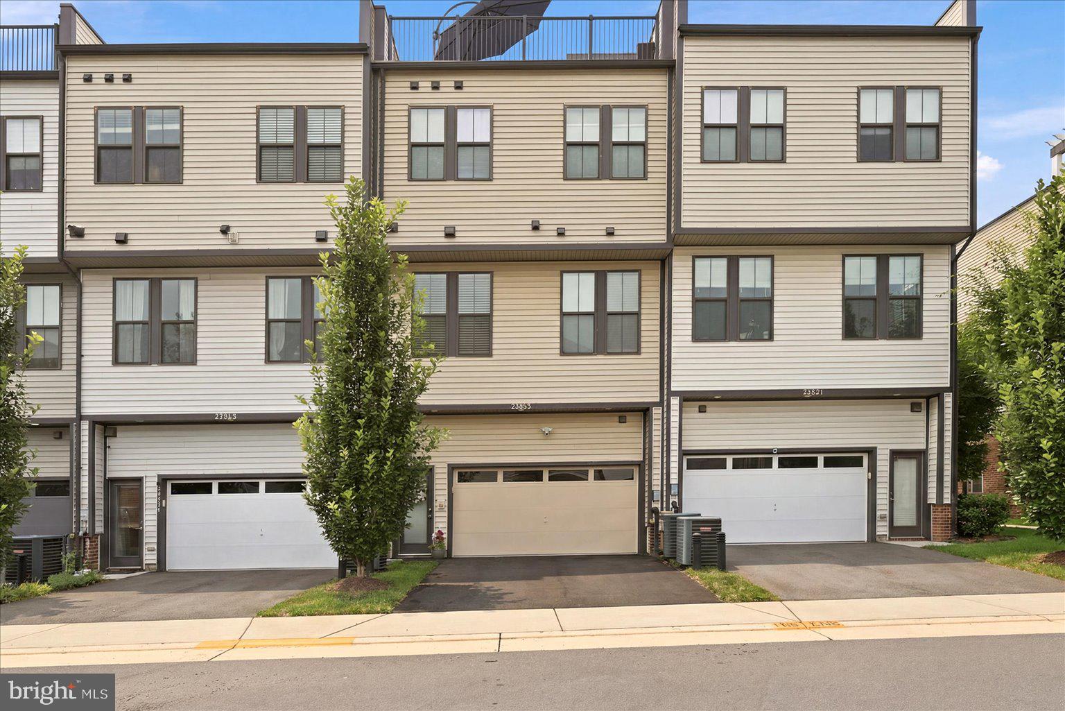 BRAMBLETON TOWN CENTER - Residential