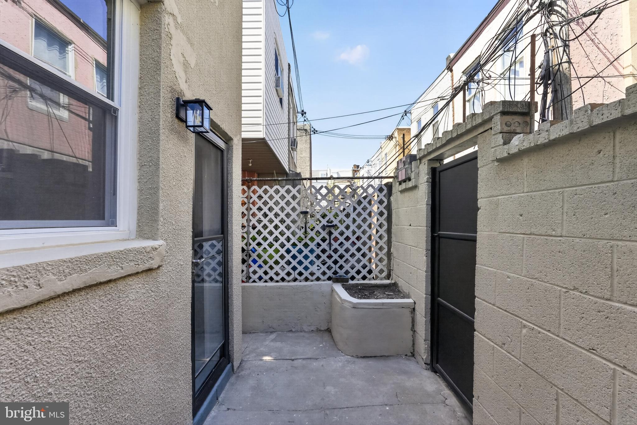 WEST PASSYUNK - Residential