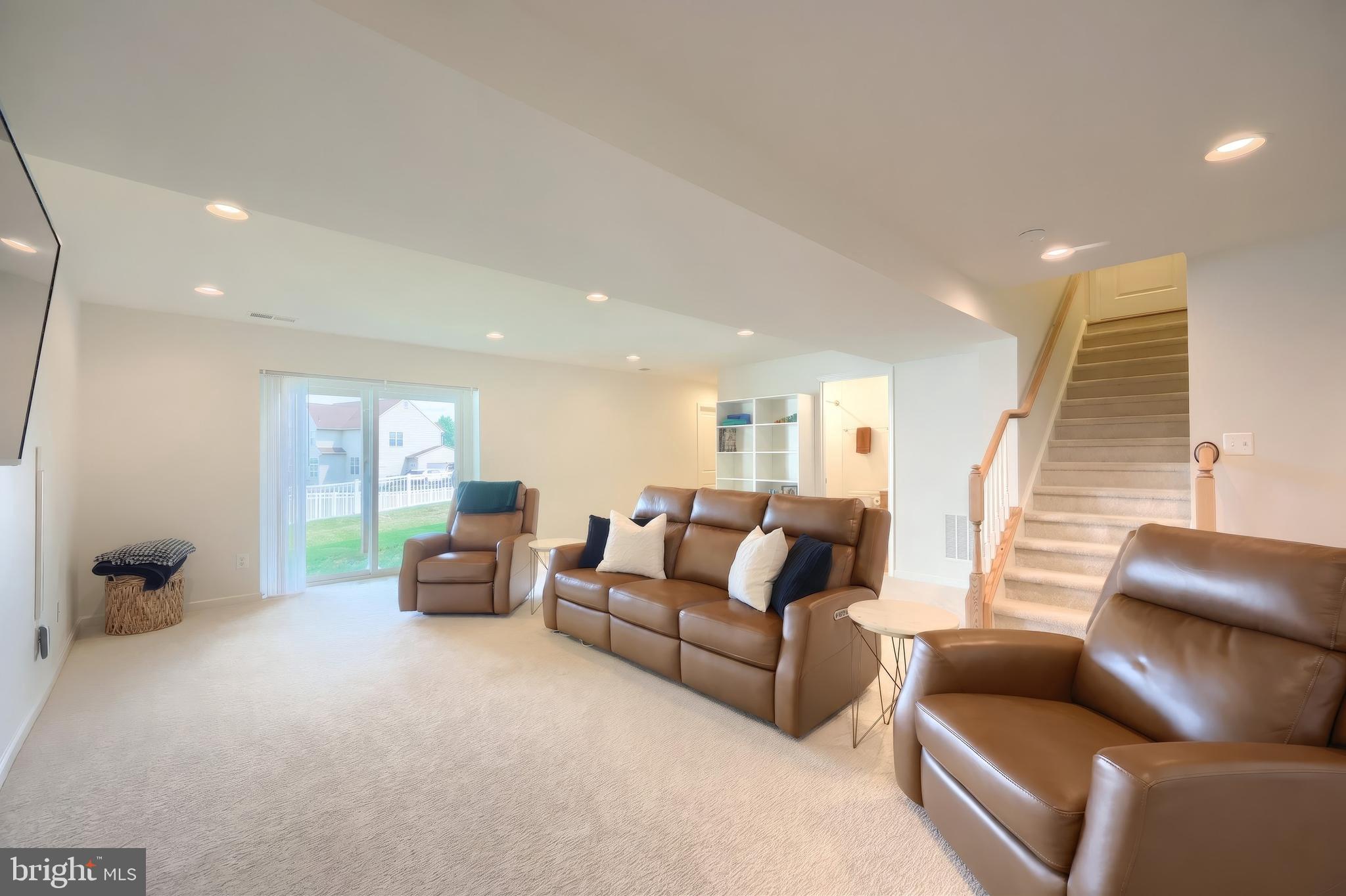 LOGANS RESERVE - Residential