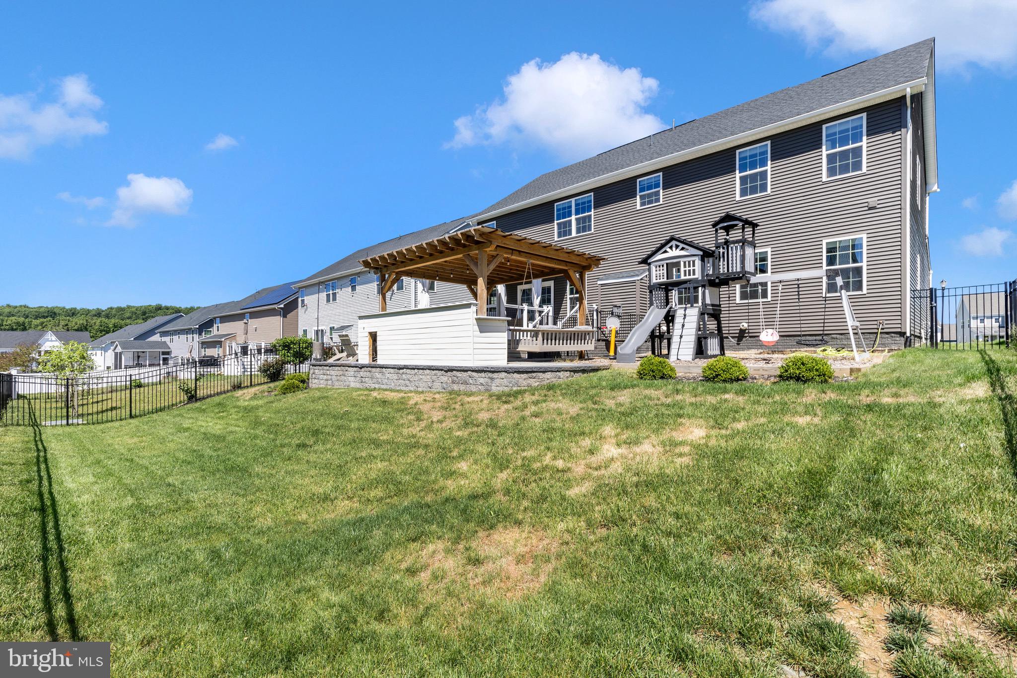 LANDSDALE - Residential