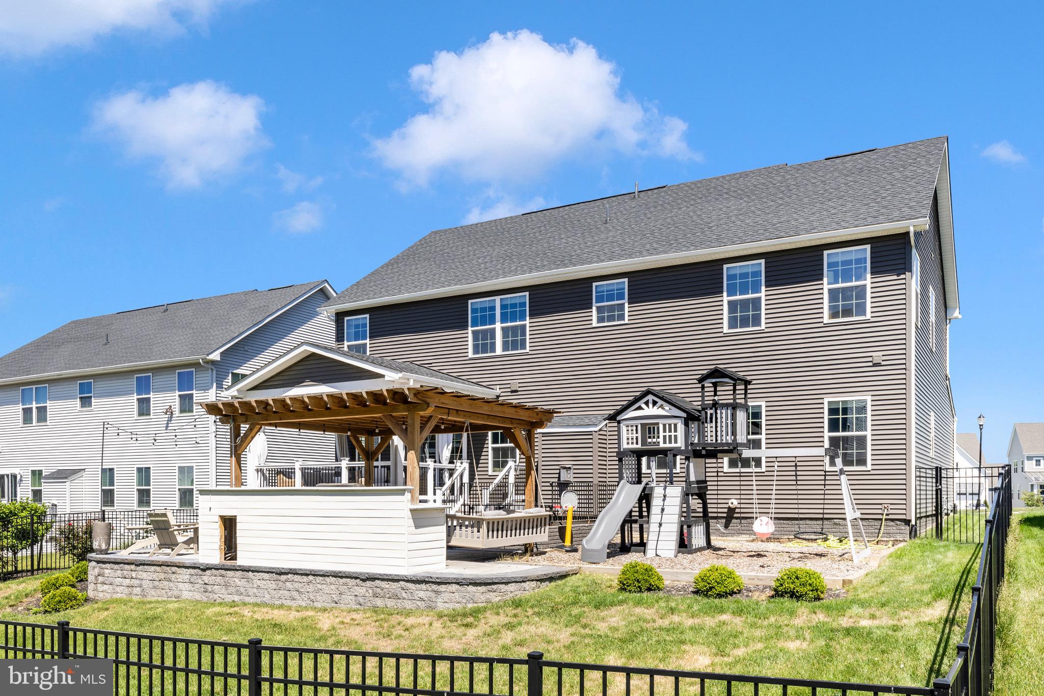 LANDSDALE - Residential