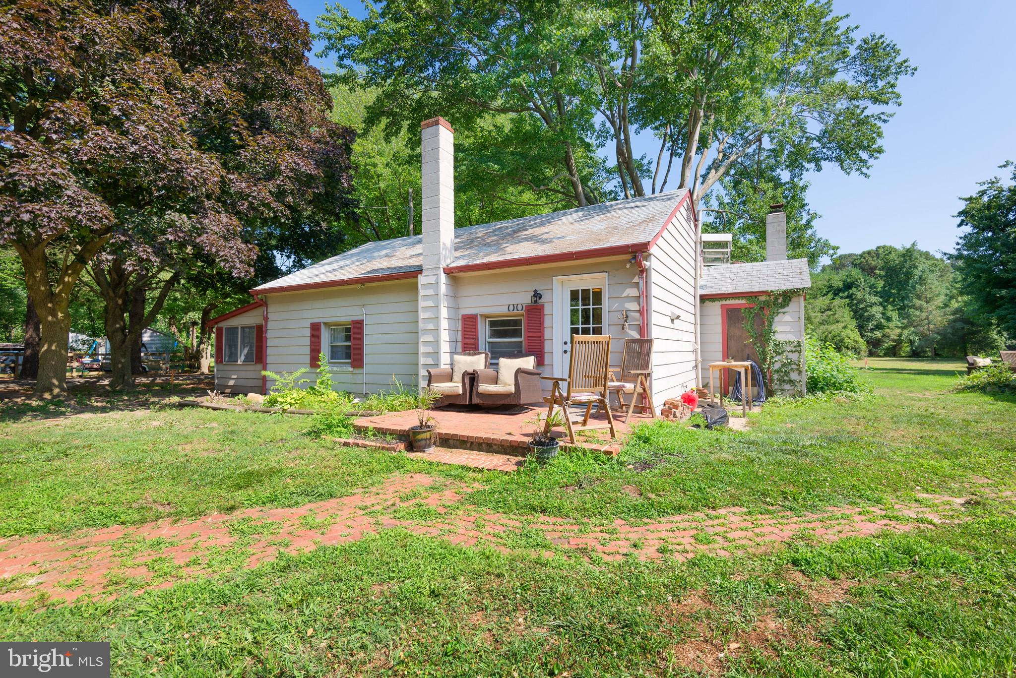 CHESTER RIVER BEACH - Residential