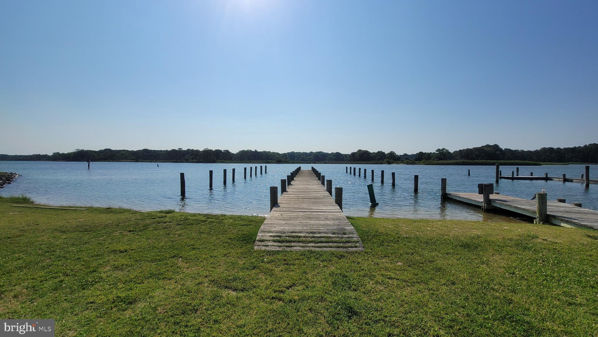 CHESTER RIVER BEACH - Residential
