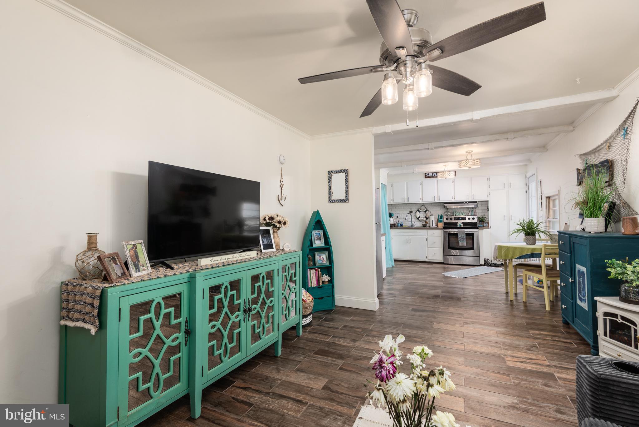 CHESTER RIVER BEACH - Residential