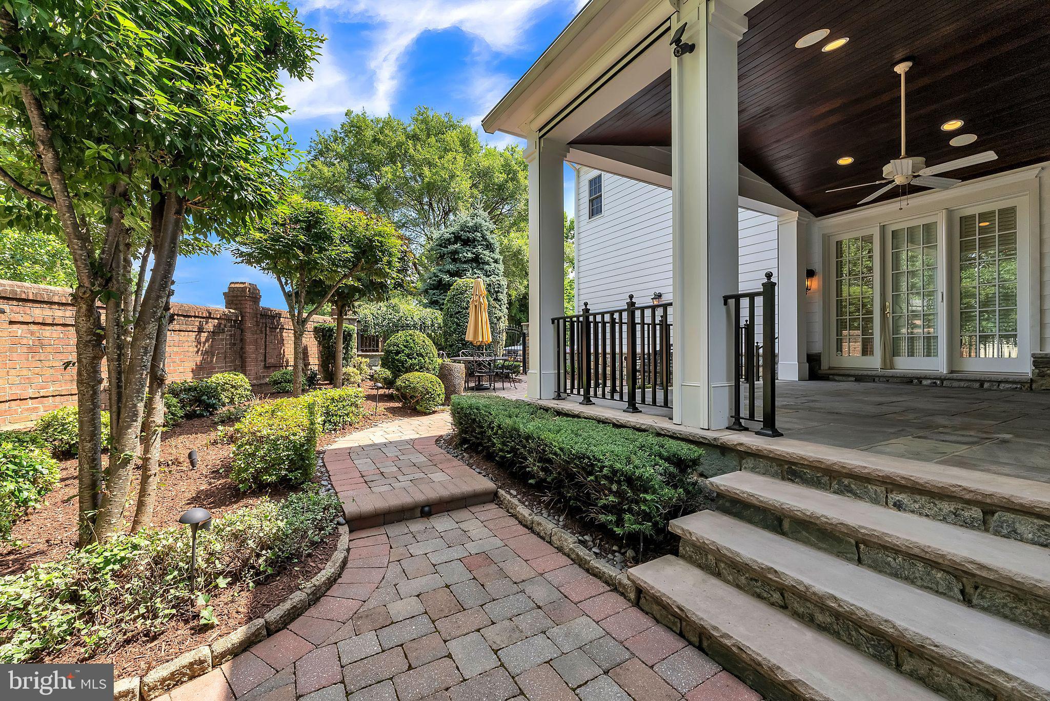 EVANS FARM - Residential