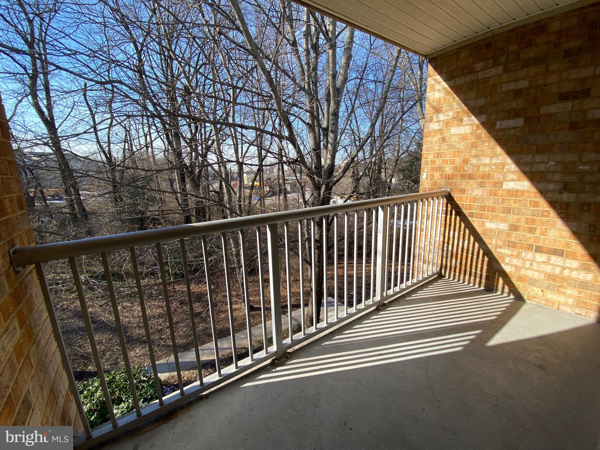 YORKTOWNE SQUARE - Residential Lease