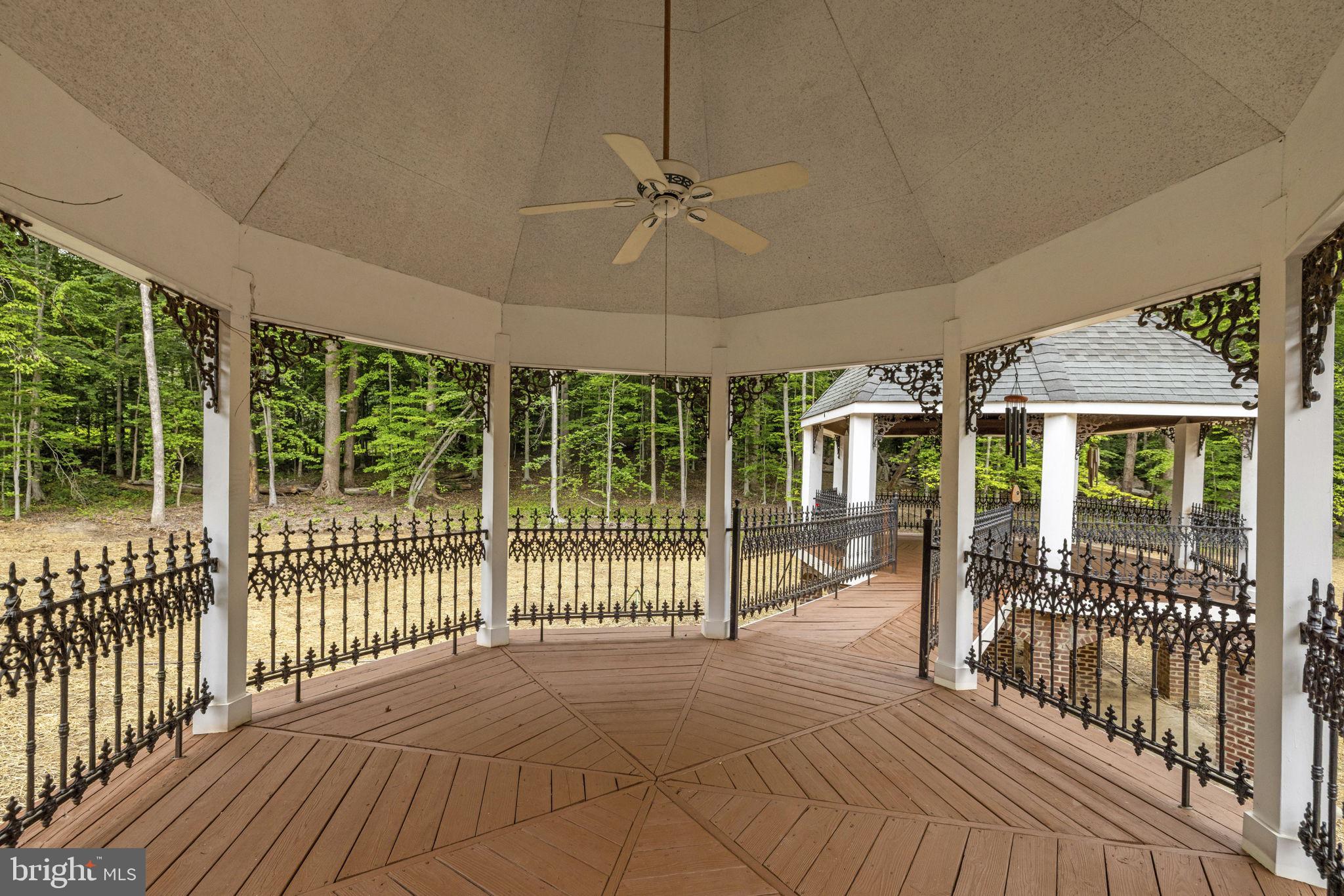 DOMINION VALLEY HUNT - Residential