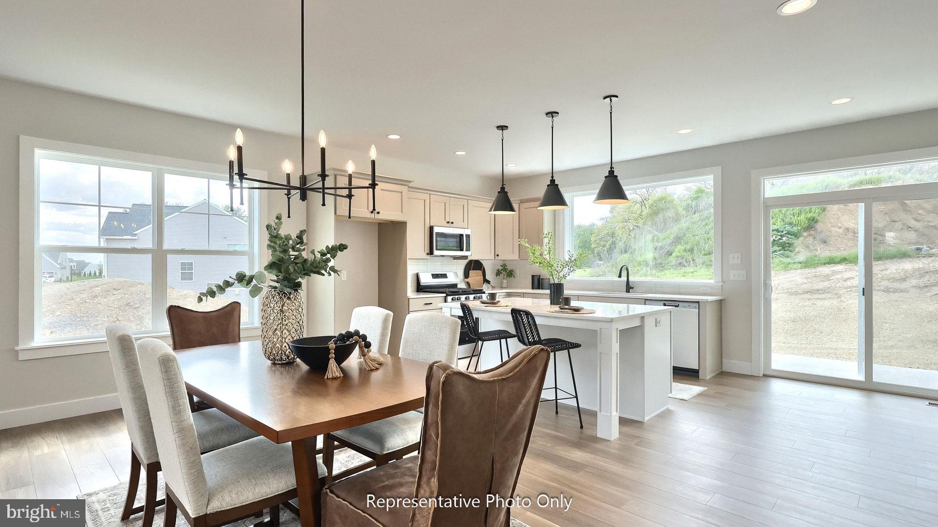 WALTON HILL - Residential